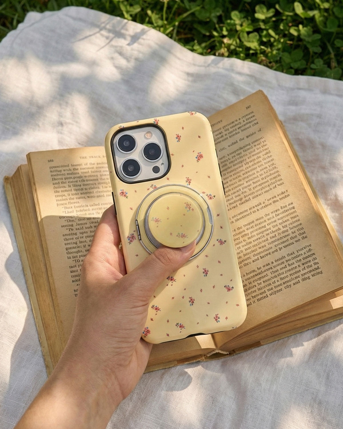 YELLOW MINI FLORAL PHONE CASE
