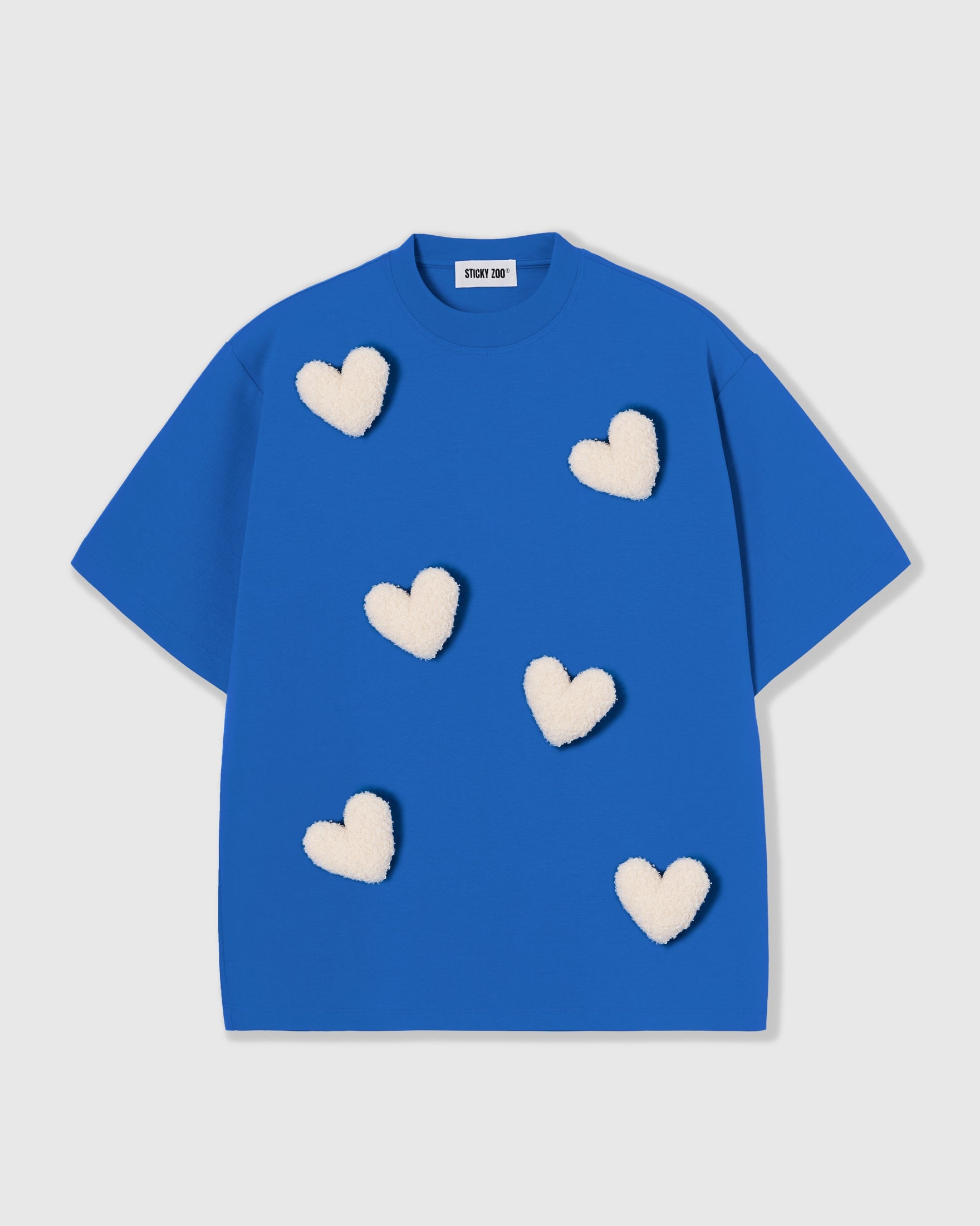 NAGKAKALAT NA PUSONG T-SHIRT