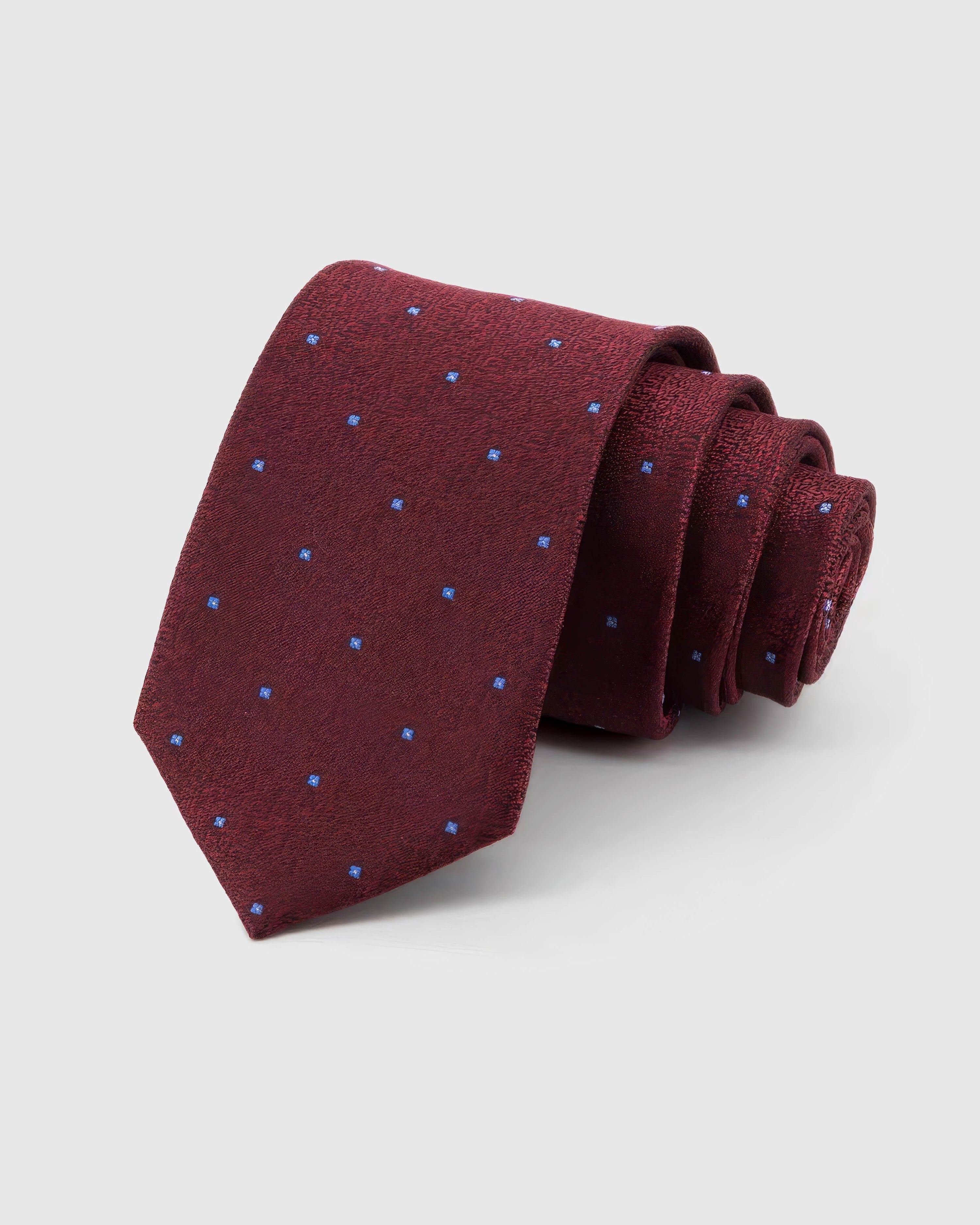 BURGUNDY QUATREFOIL TIE