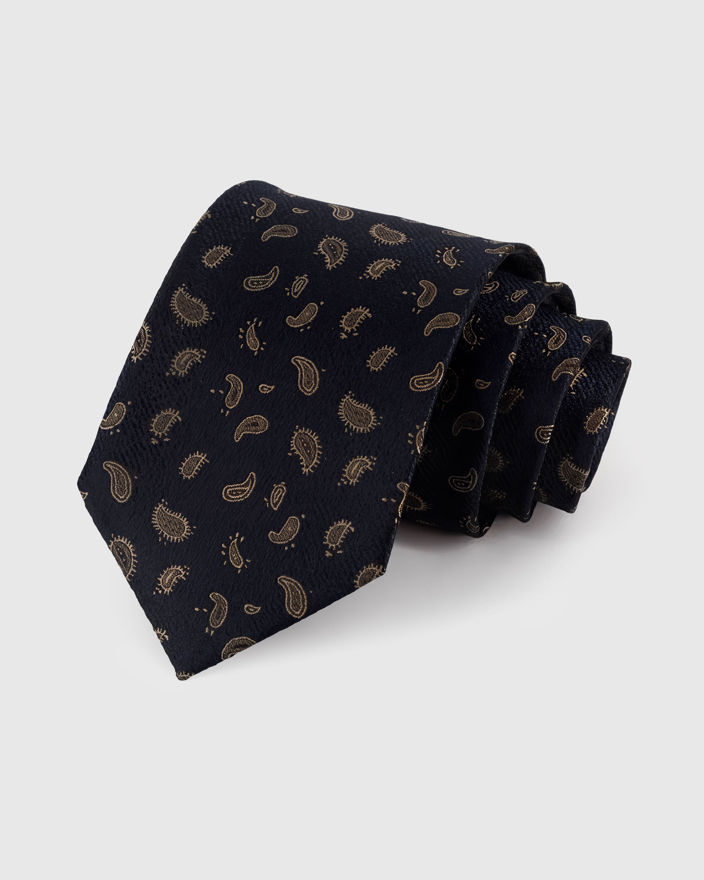 NOIR SCATTERED PAISLEY TIE