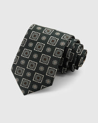 EVERGREEN MEDALLION TIE