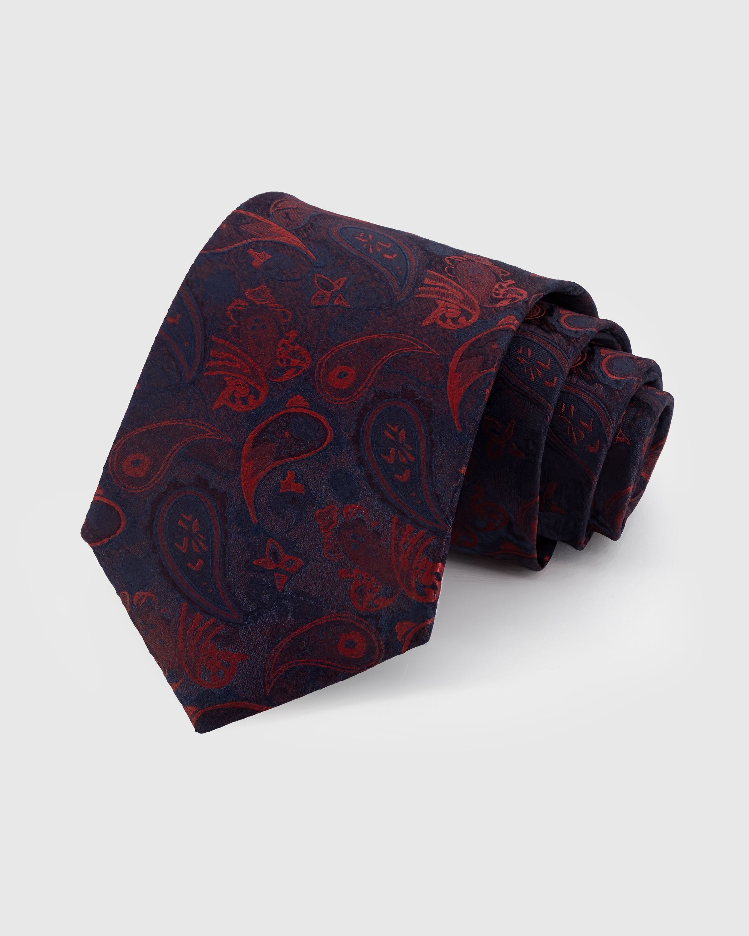 MIDNIGHT SCARLET PAISLEY TIE