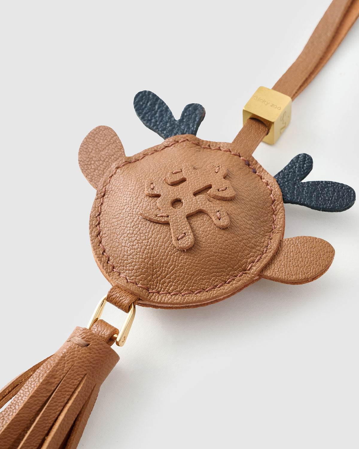 DEER CHARM charm — real French leather, 3 days by hand.