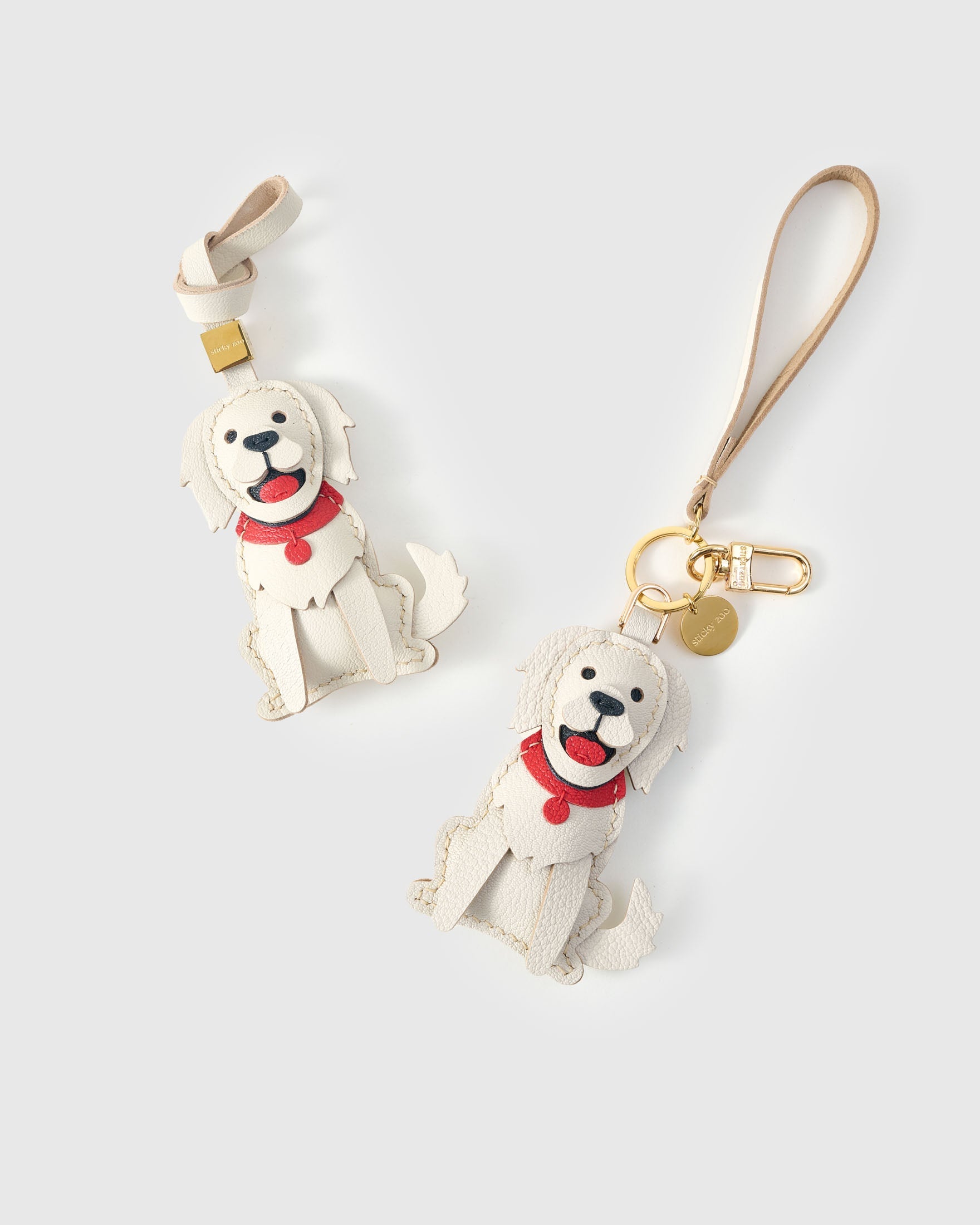 Handmade Golden Retriever leather bag charm — built to last from full-grain French Alran goatskin. STICKYZOO.
