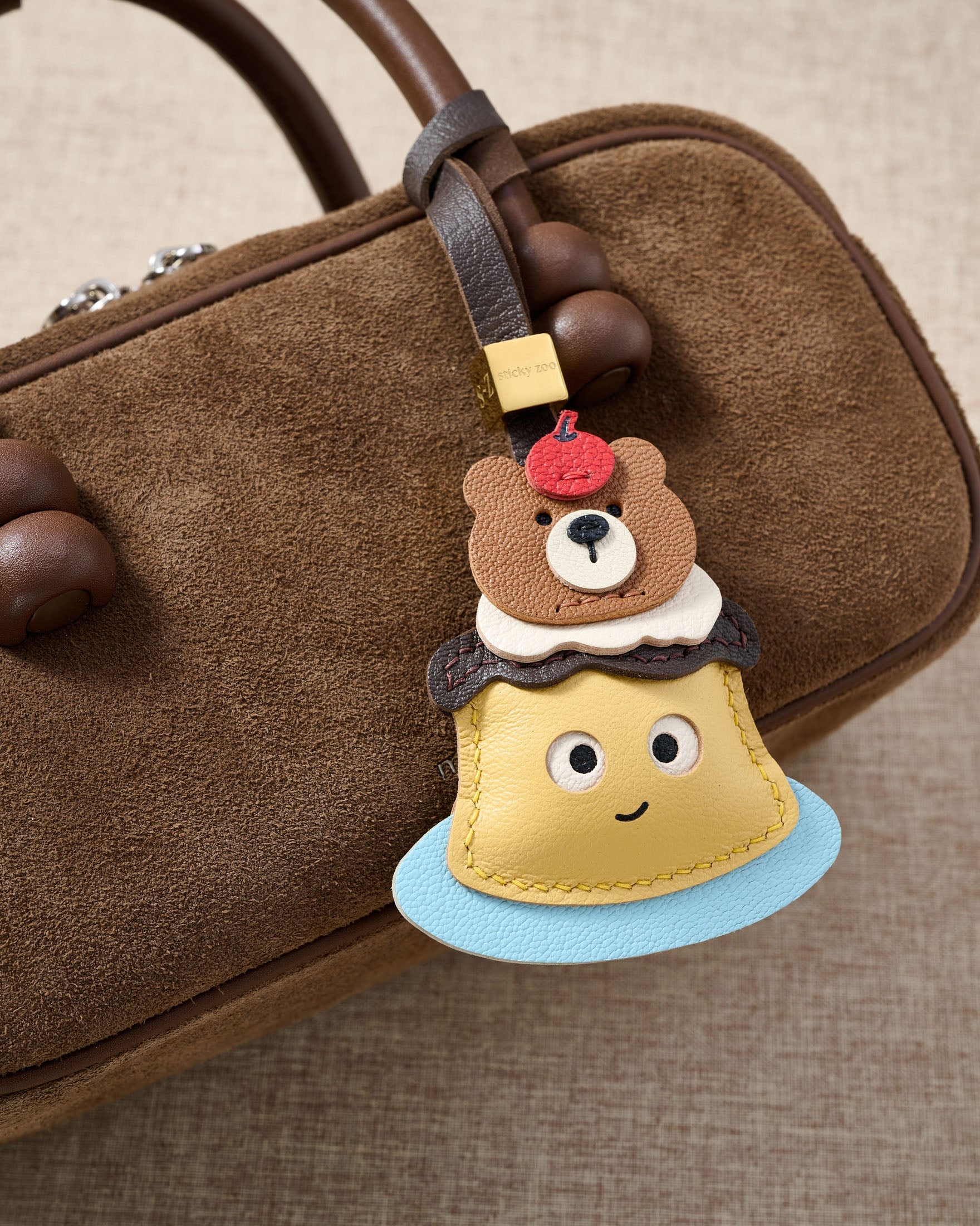 BEAR PUDDING CHARM