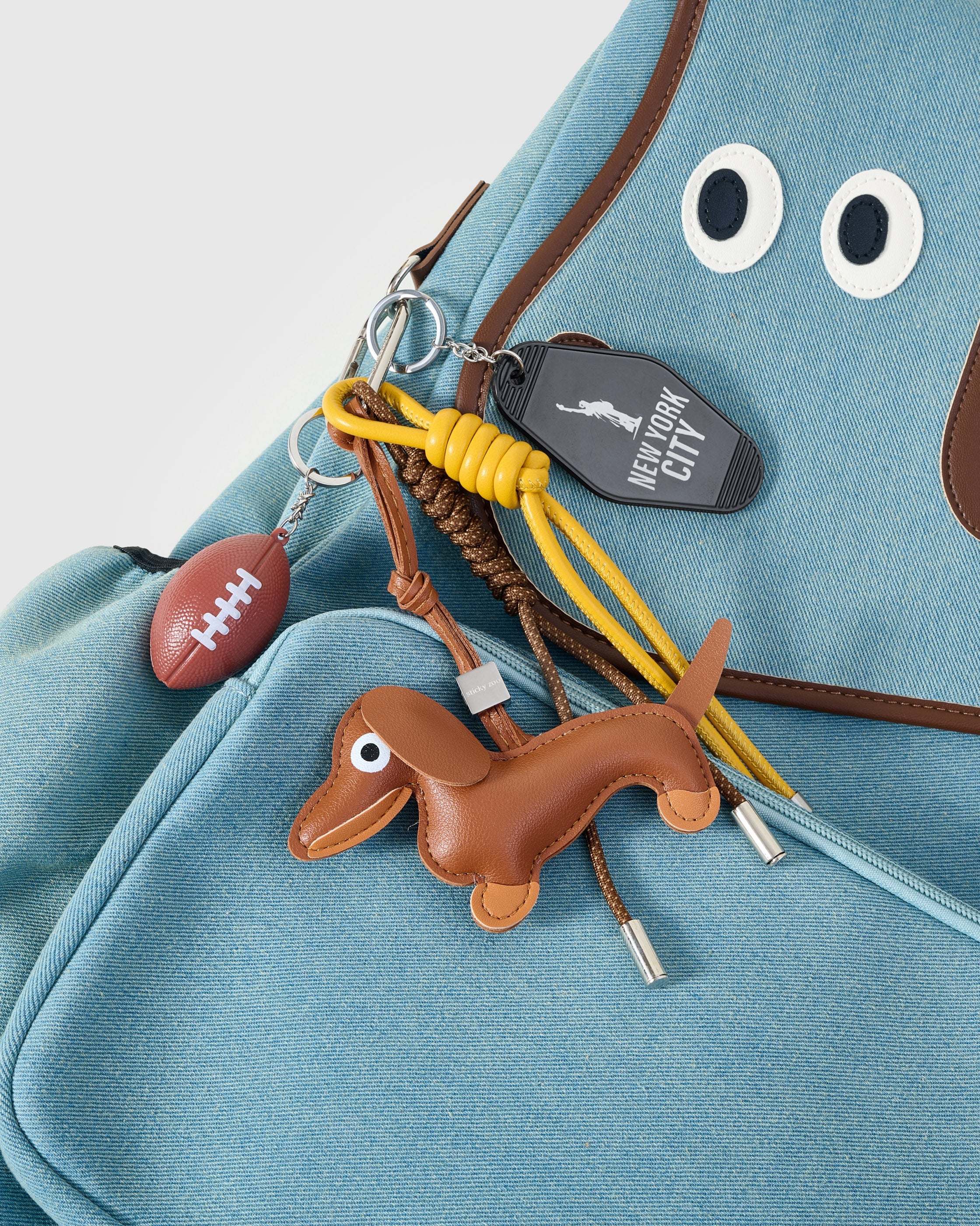 DACHSHUND BACKPACK + CHARM SET