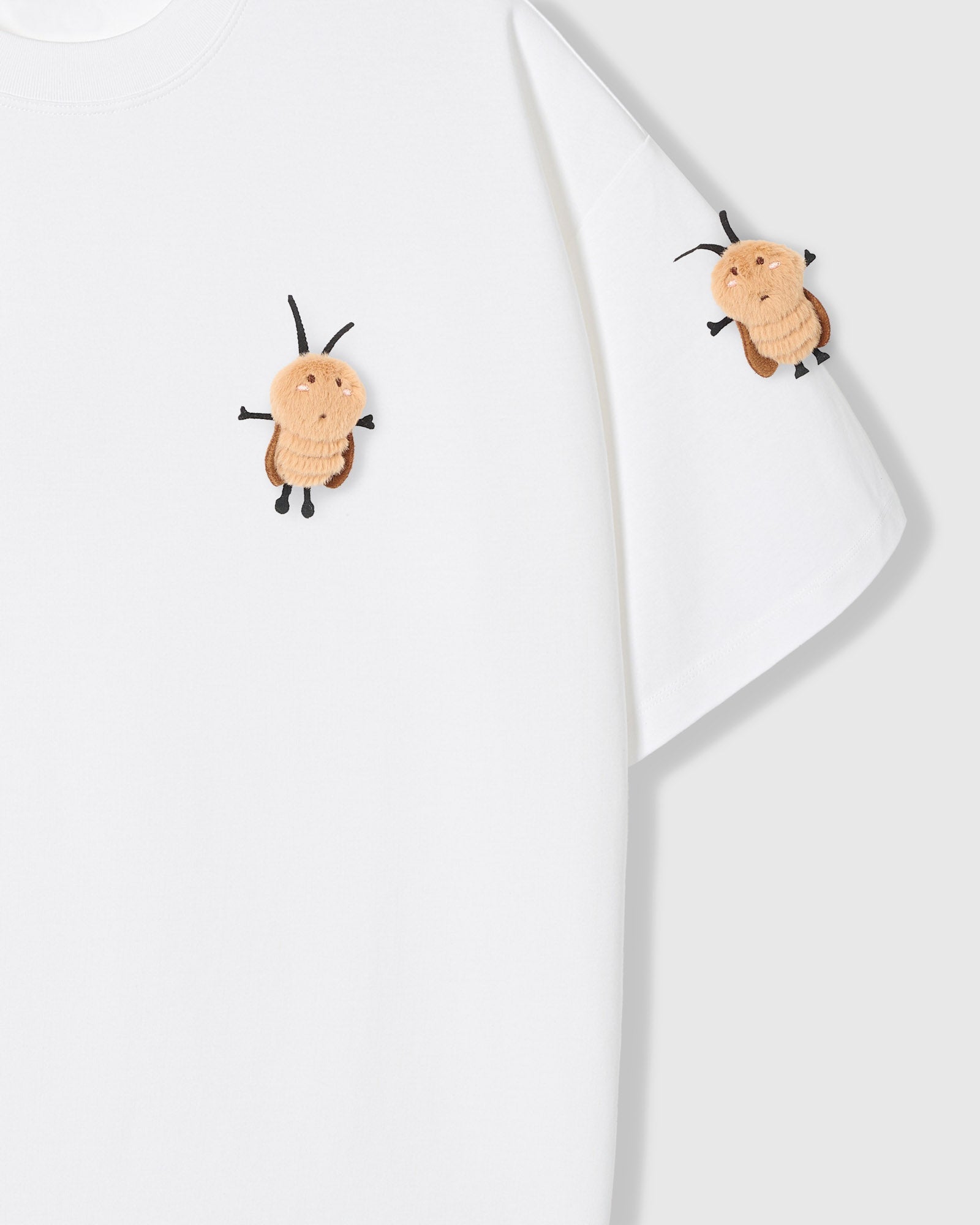 HONEY BEE SCATTER T-SHIRT — WHITE