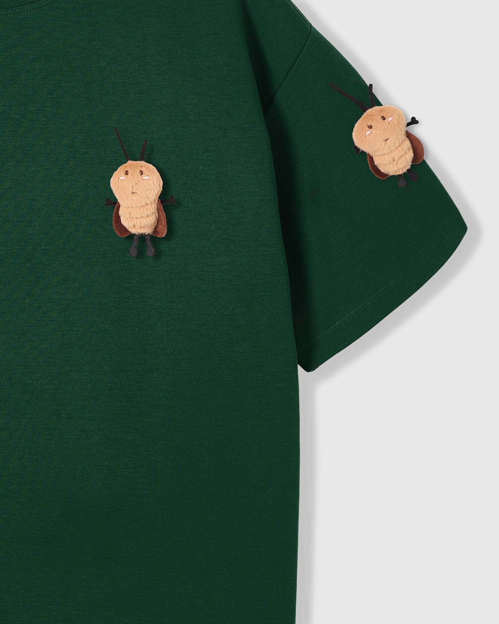 HONEY BEE SCATTER T-SHIRT — GREEN