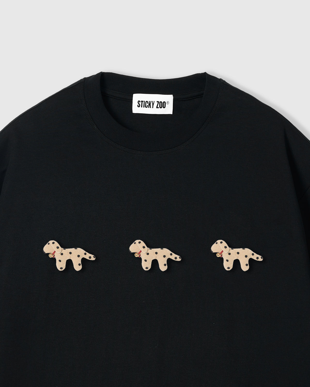 SPOTTY PUPPY TRIO T-SHIRT — BLACK