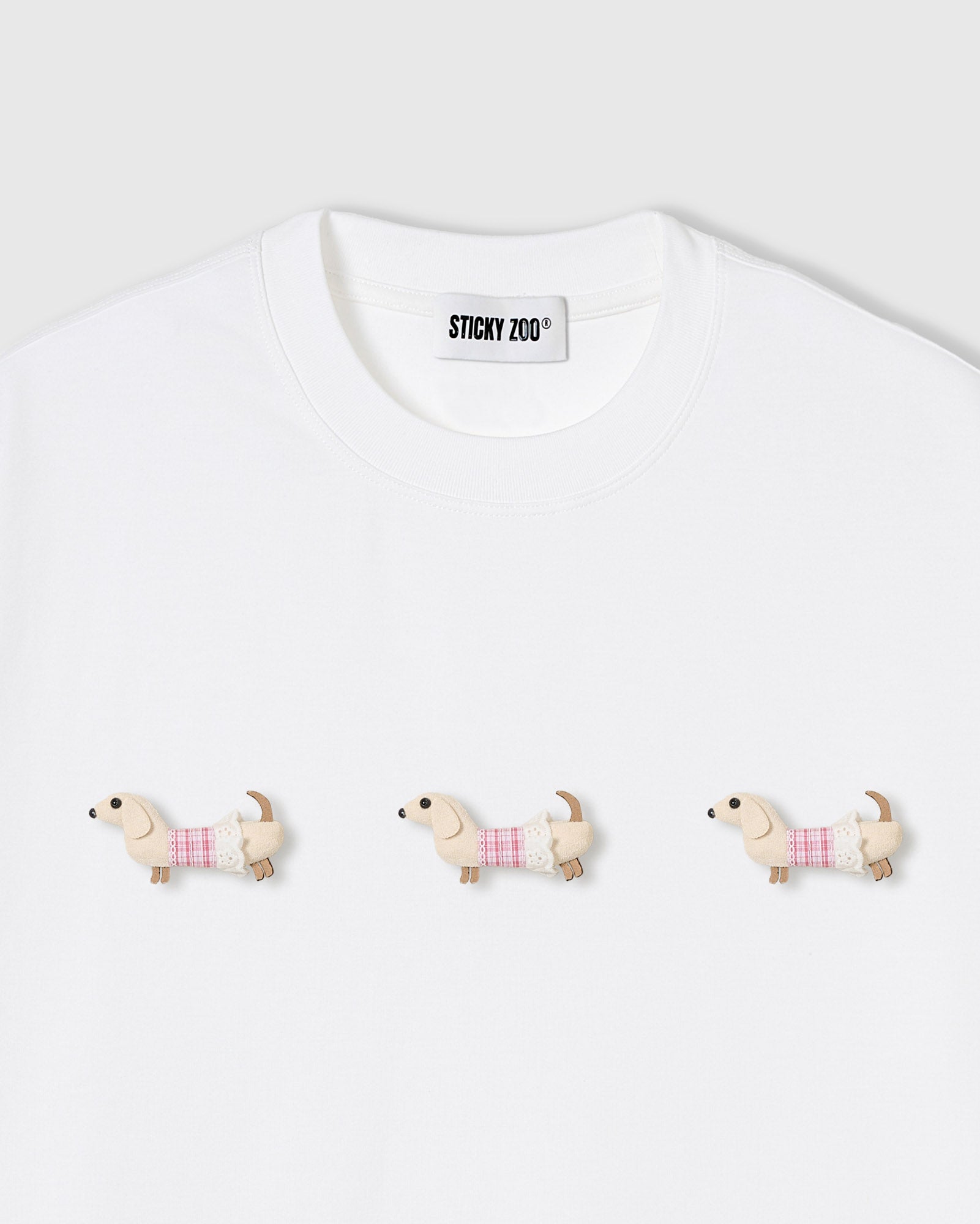 PLAID DACHSHUND TRIO T-SHIRT — WHITE