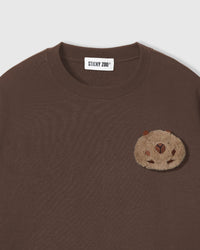SLEEPY TEDDY SCATTER T-SHIRT — BROWN