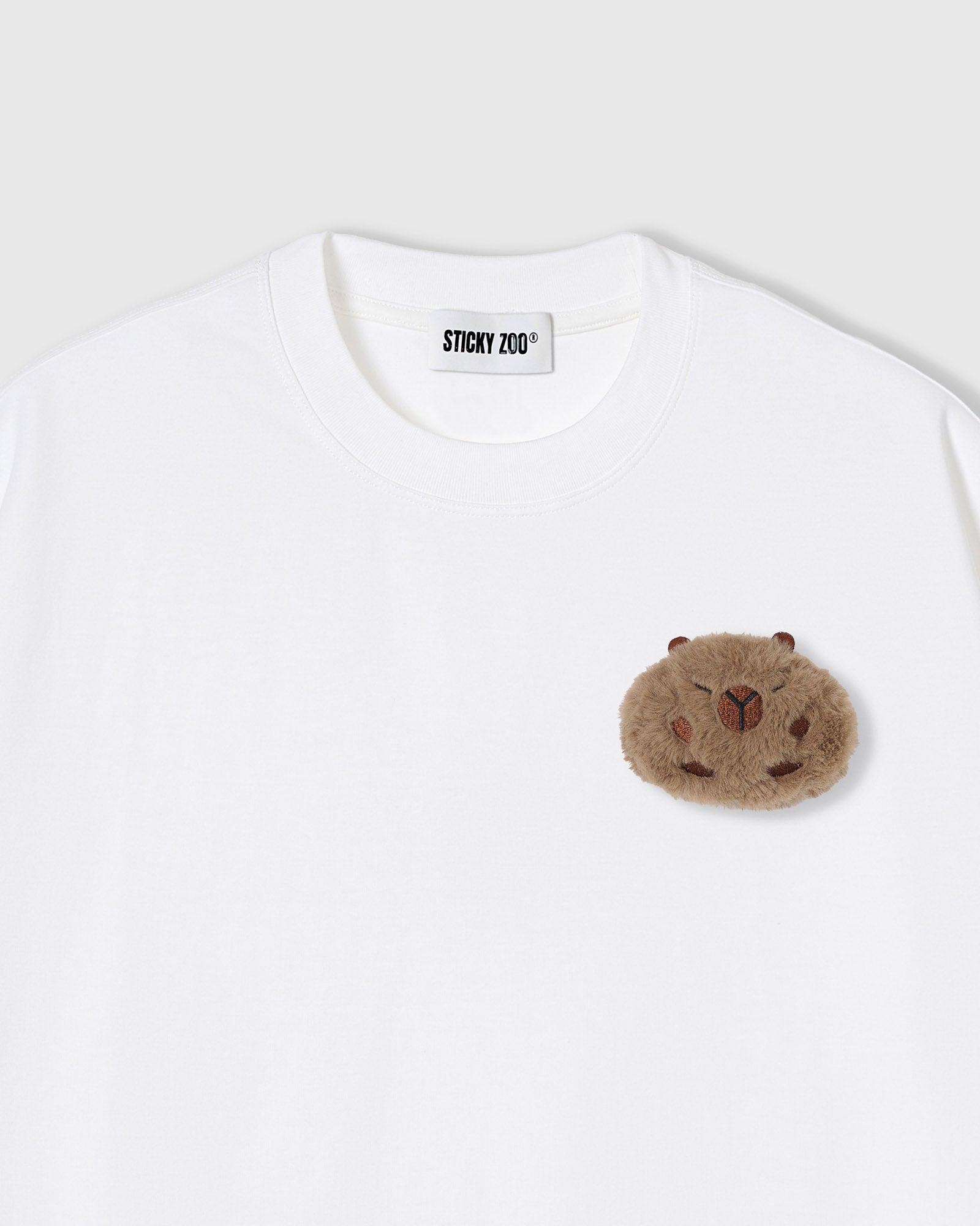 SLEEPY TEDDY SCATTER T-SHIRT — WHITE