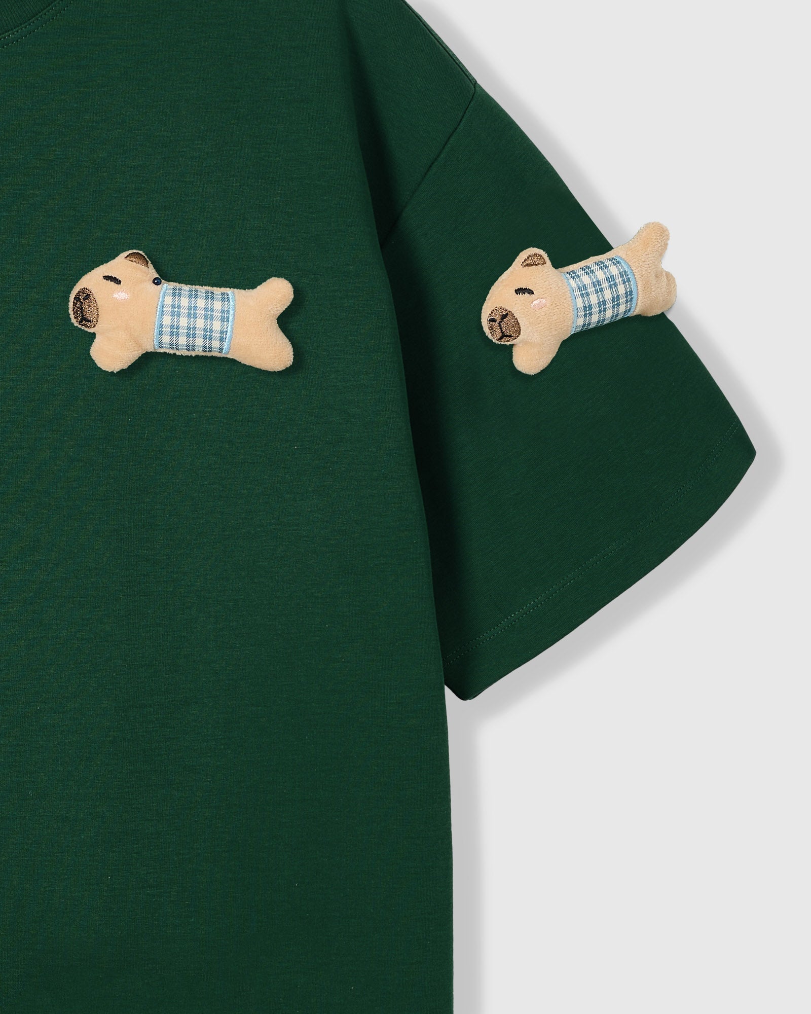 BLUE CHECK PUPPY SCATTER T-SHIRT — GREEN