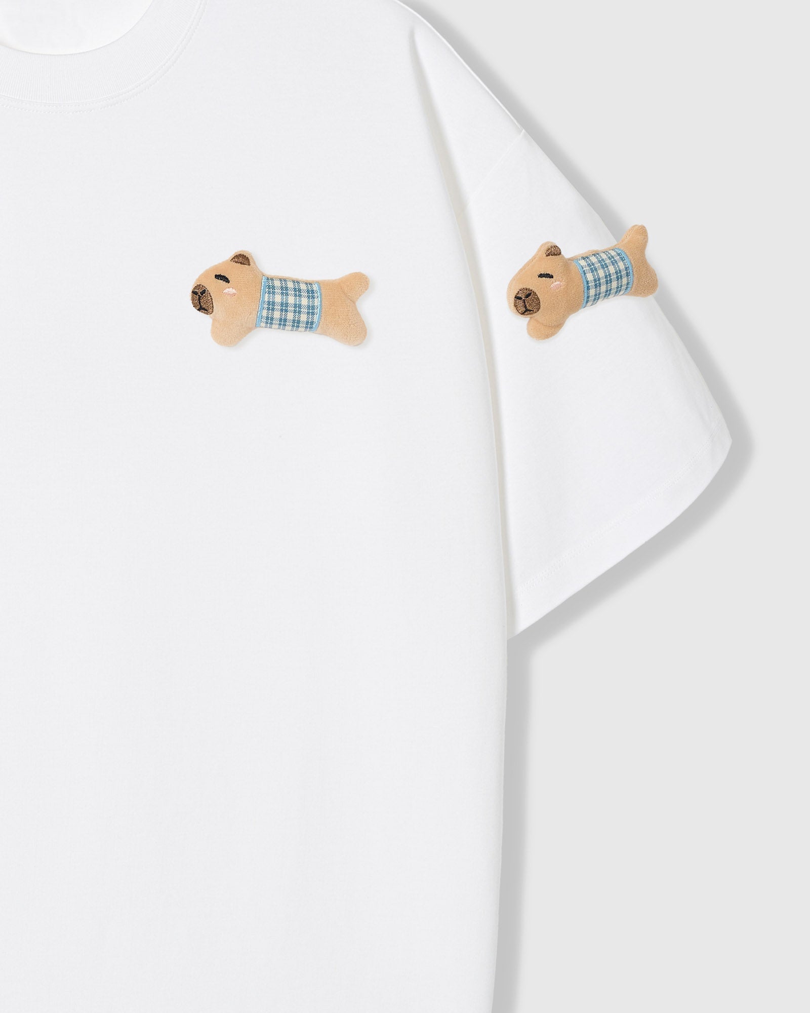 BLUE CHECK PUPPY SCATTER T-SHIRT — WHITE