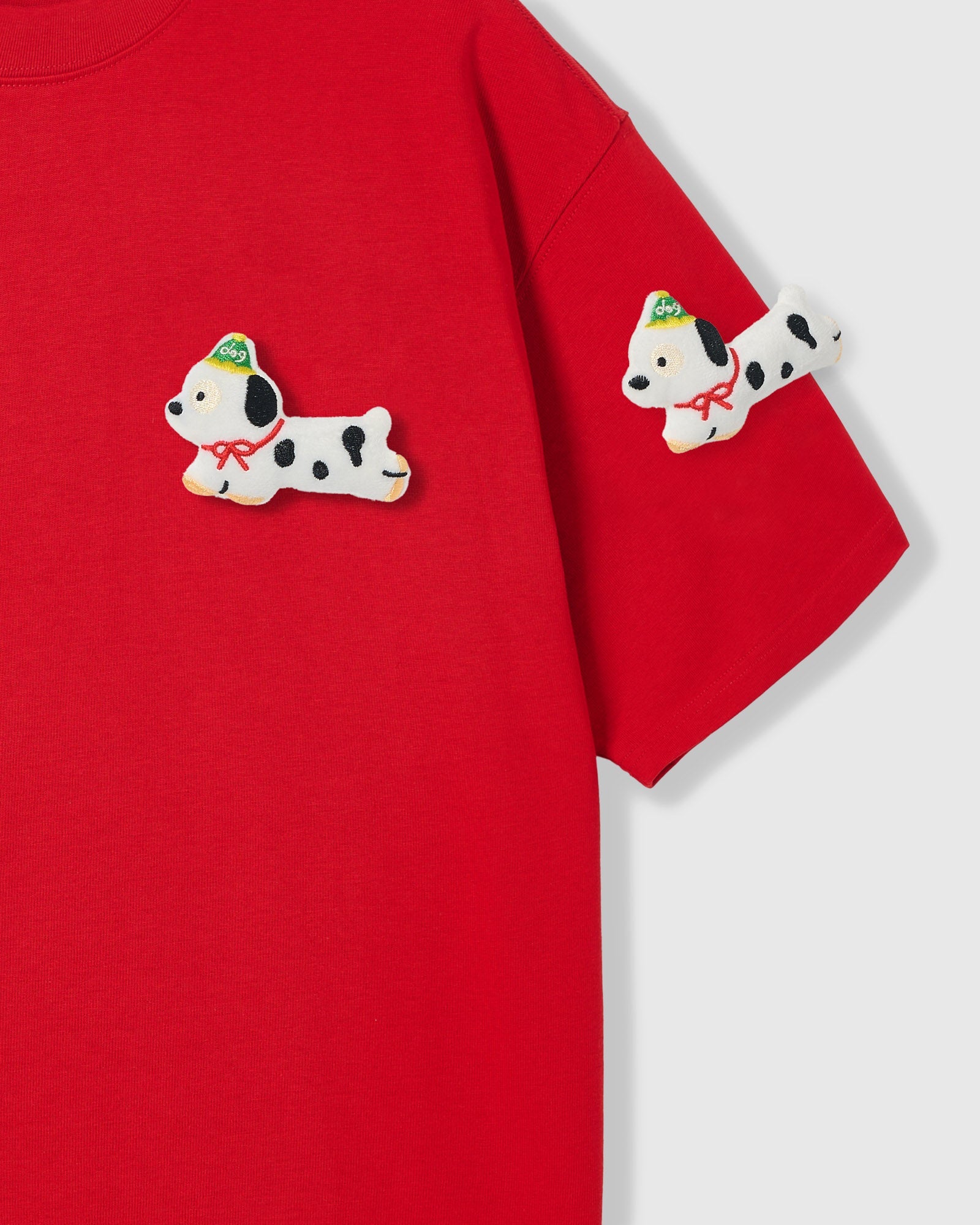 SPOTTY PUPPY SCATTER T-SHIRT — RED