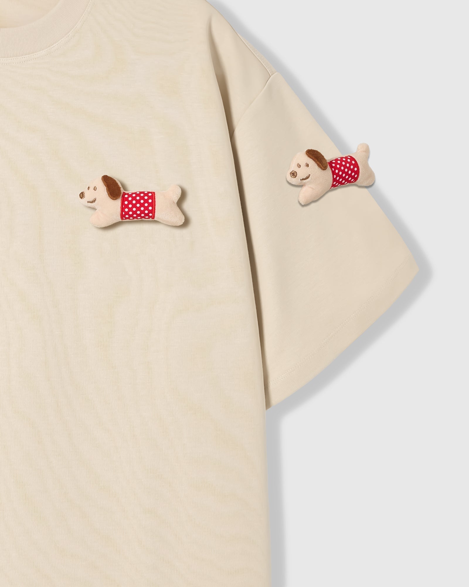 POLKA PUPPY SCATTER T-SHIRT — KREM