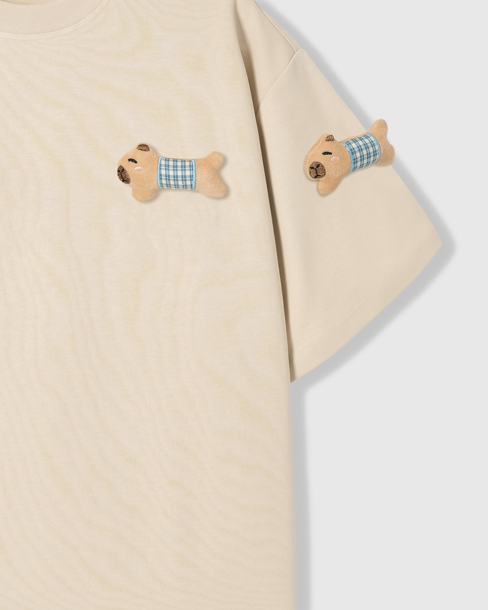 BLUE CHECK PUPPY SCATTER T-SHIRT — CREAM