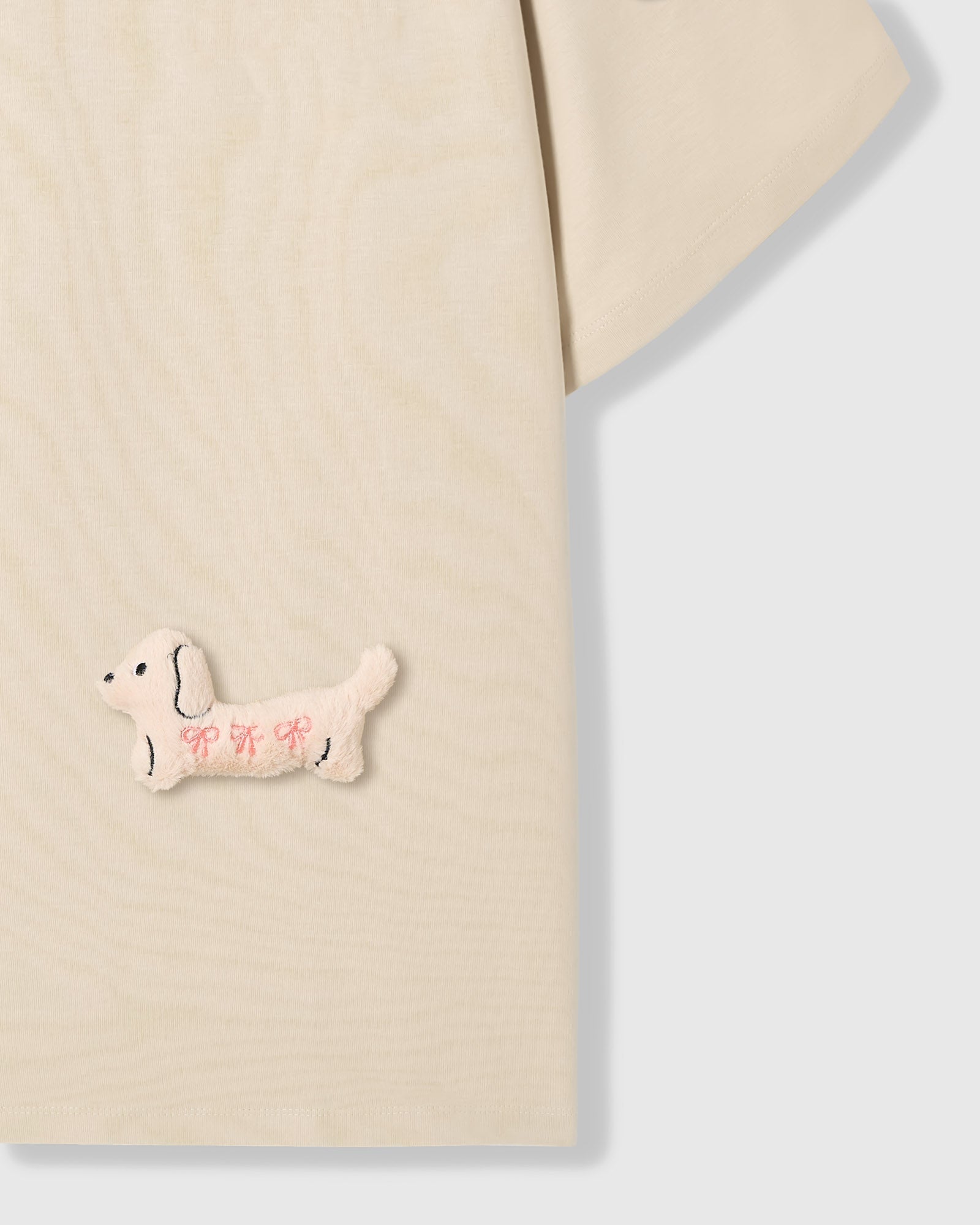 BOW PUPPY SCATTER T-SHIRT — CREAM