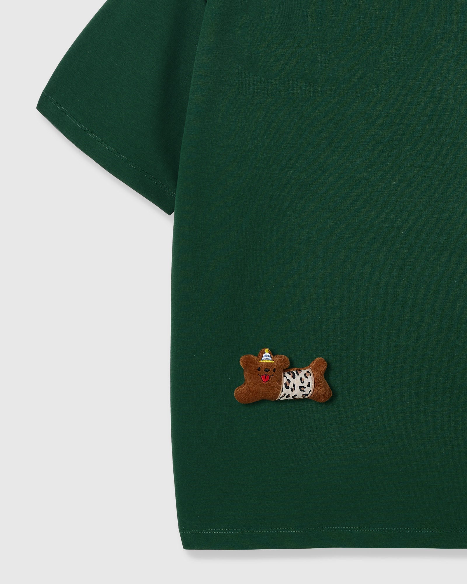 WILD TEDDY SCATTER T-SHIRT — GREEN