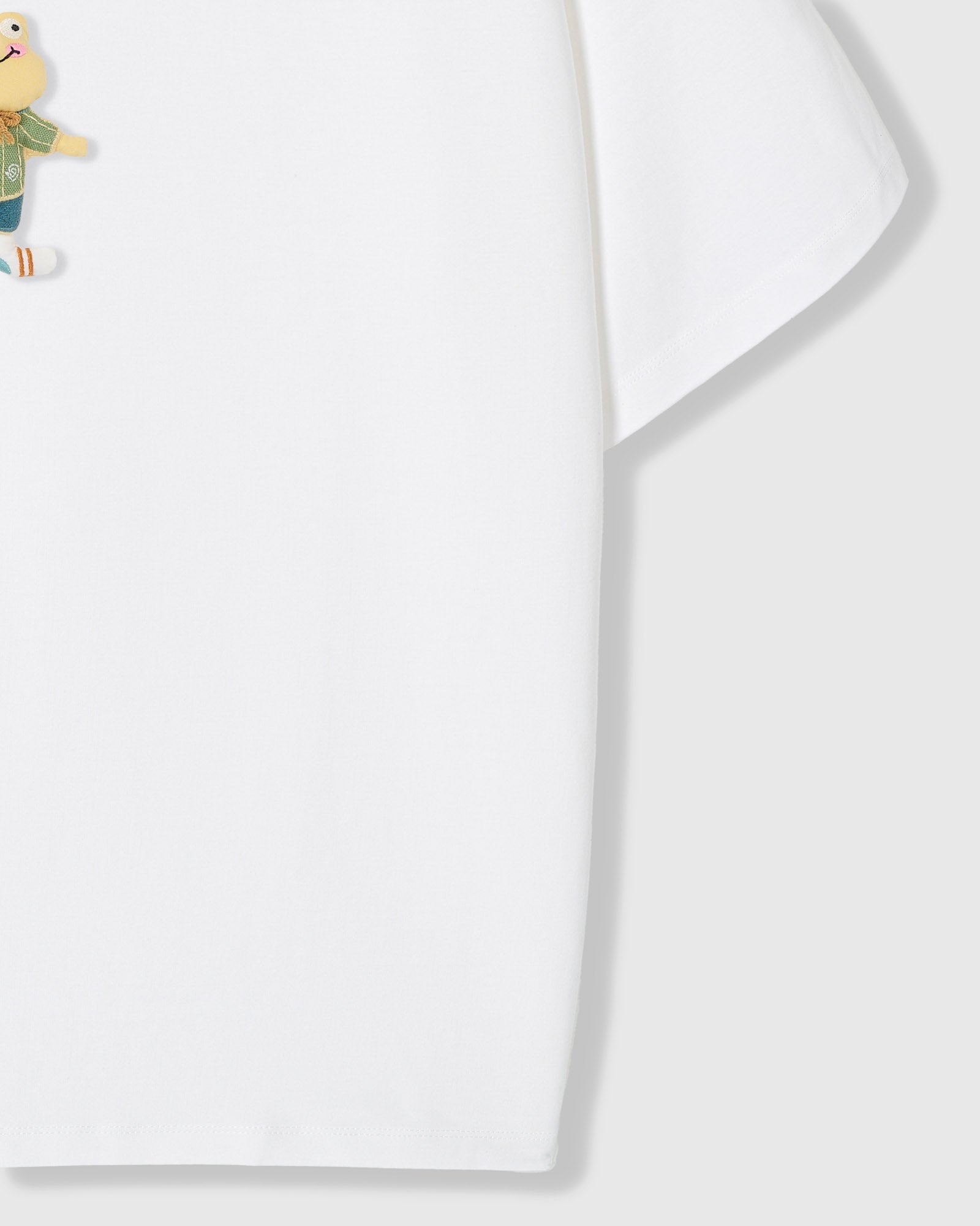 WELL-DRESSED FROG T-SHIRT — WHITE