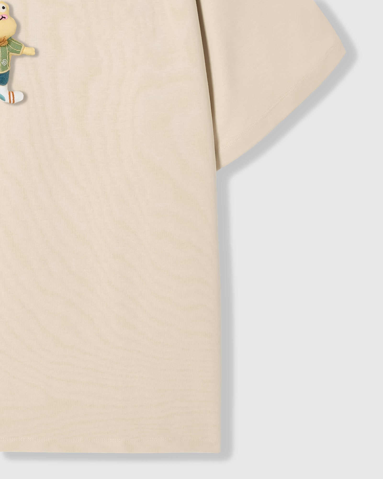 WELL-DRESSED FROG T-SHIRT — CREAM
