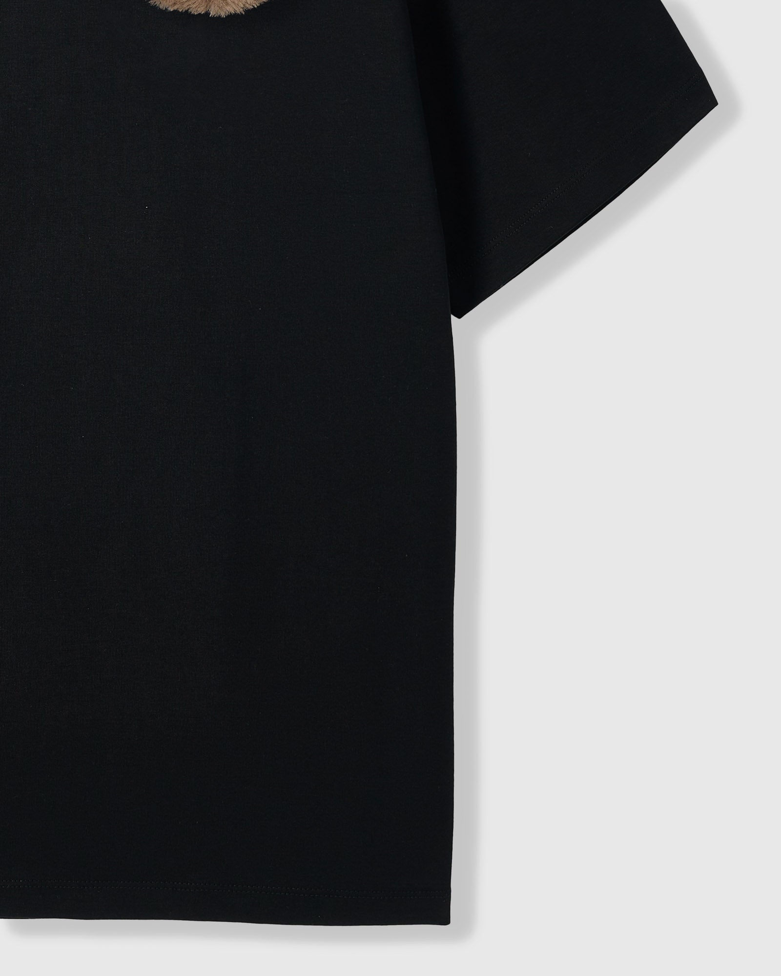 SLEEPY TEDDY SCATTER T-SHIRT — BLACK