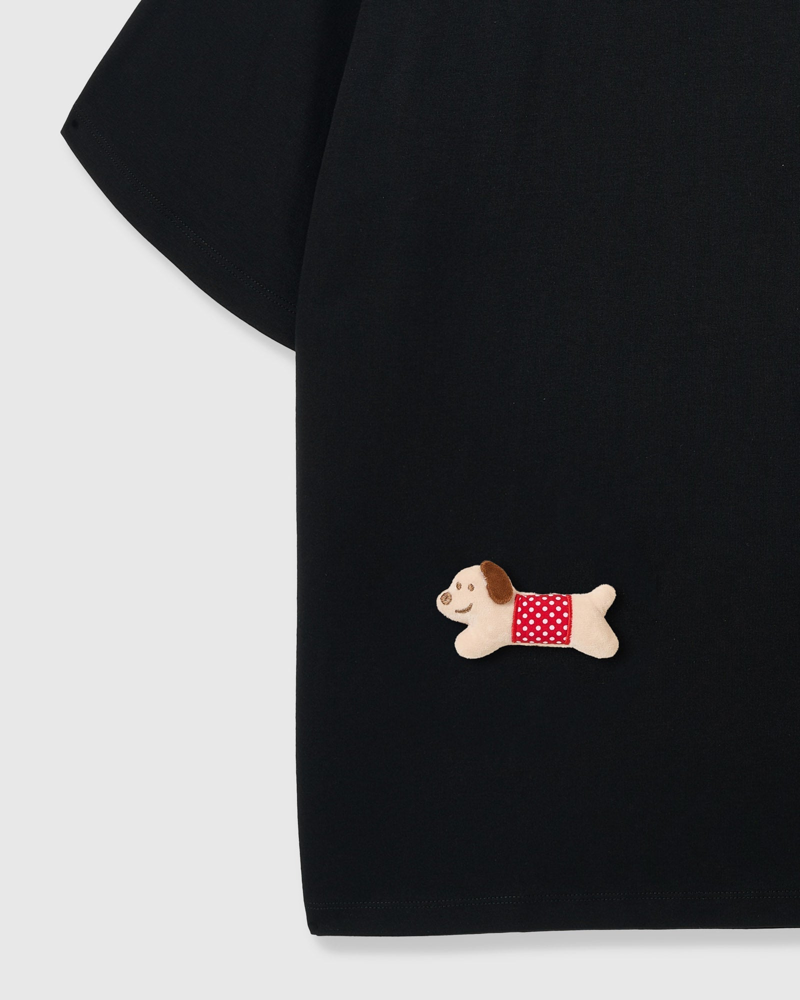 POLKA PUPPY SCATTER T-SHIRT — BLACK