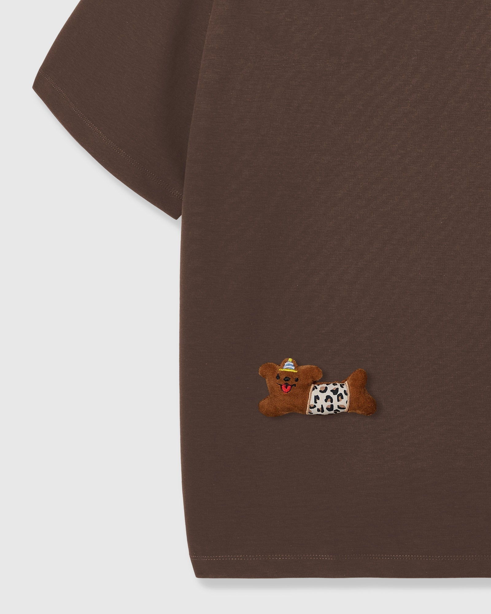 WILD TEDDY SCATTER T-SHIRT — BROWN