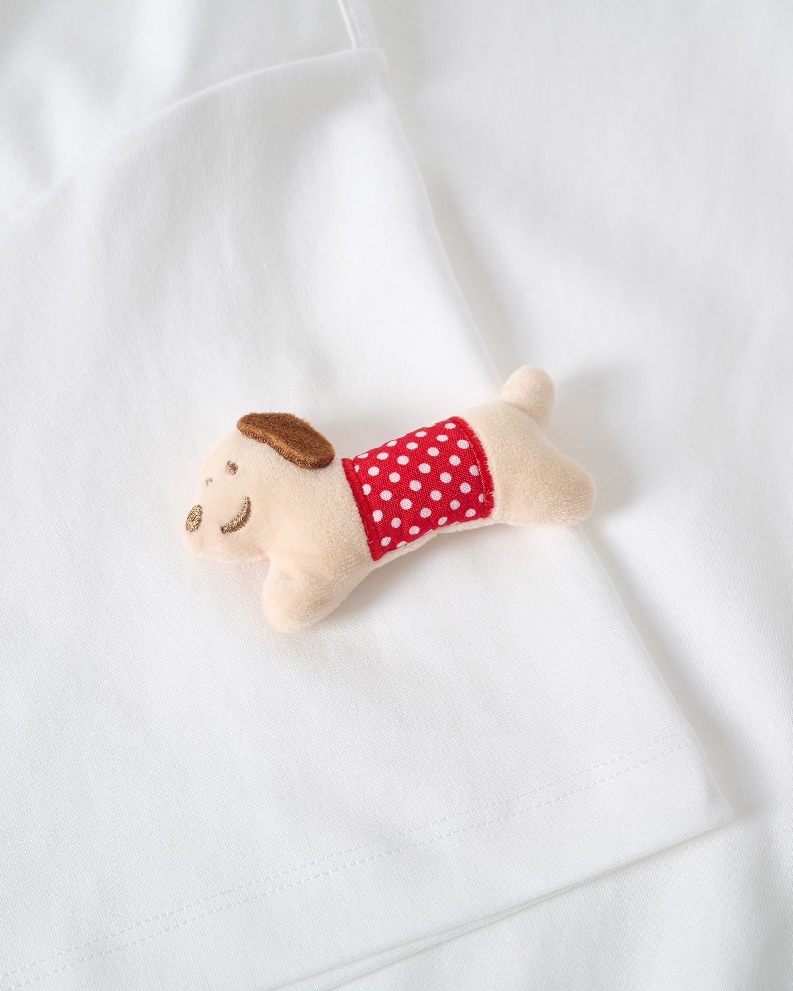 POLKA PUPPY SCATTER T-SHIRT — WHITE
