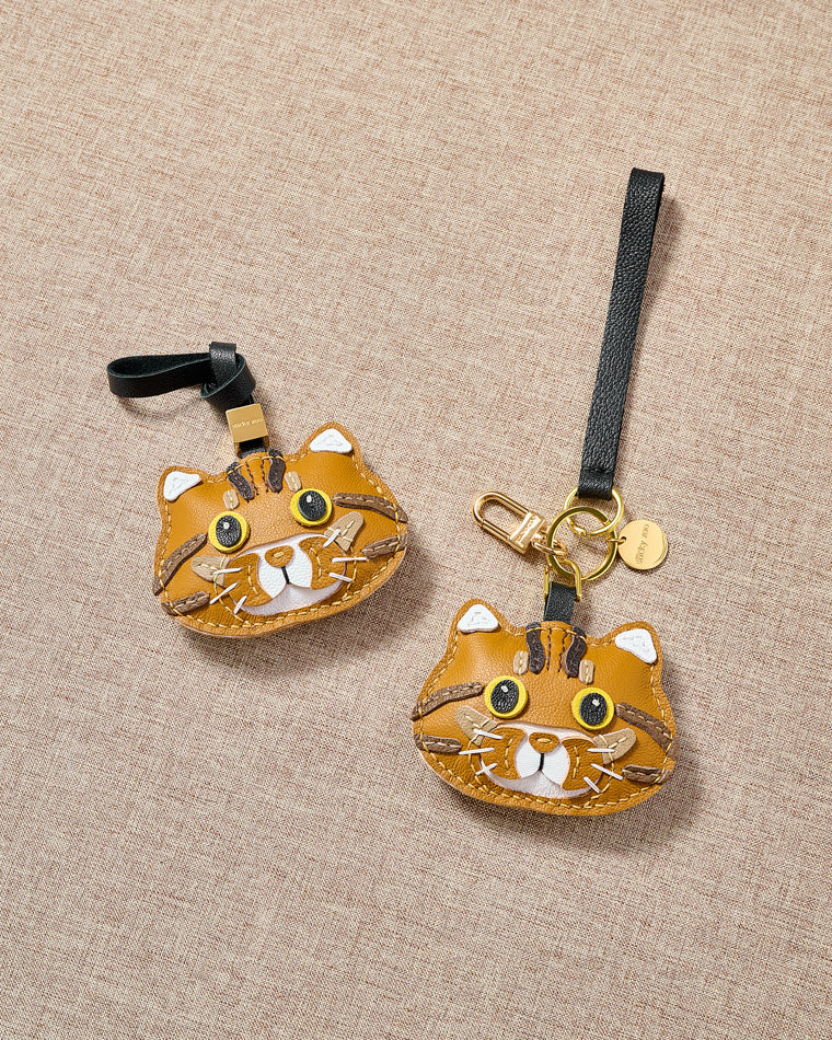 GINGER TABBY CAT CHARM