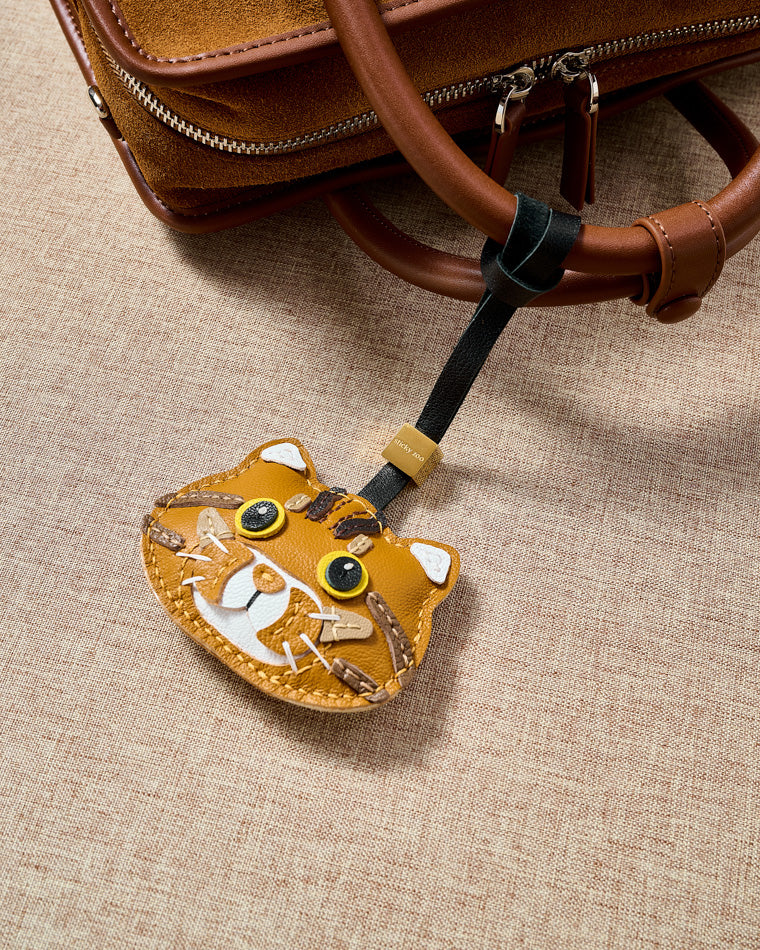 GINGER TABBY CAT CHARM