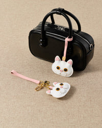 SNOWY CAT CHARM