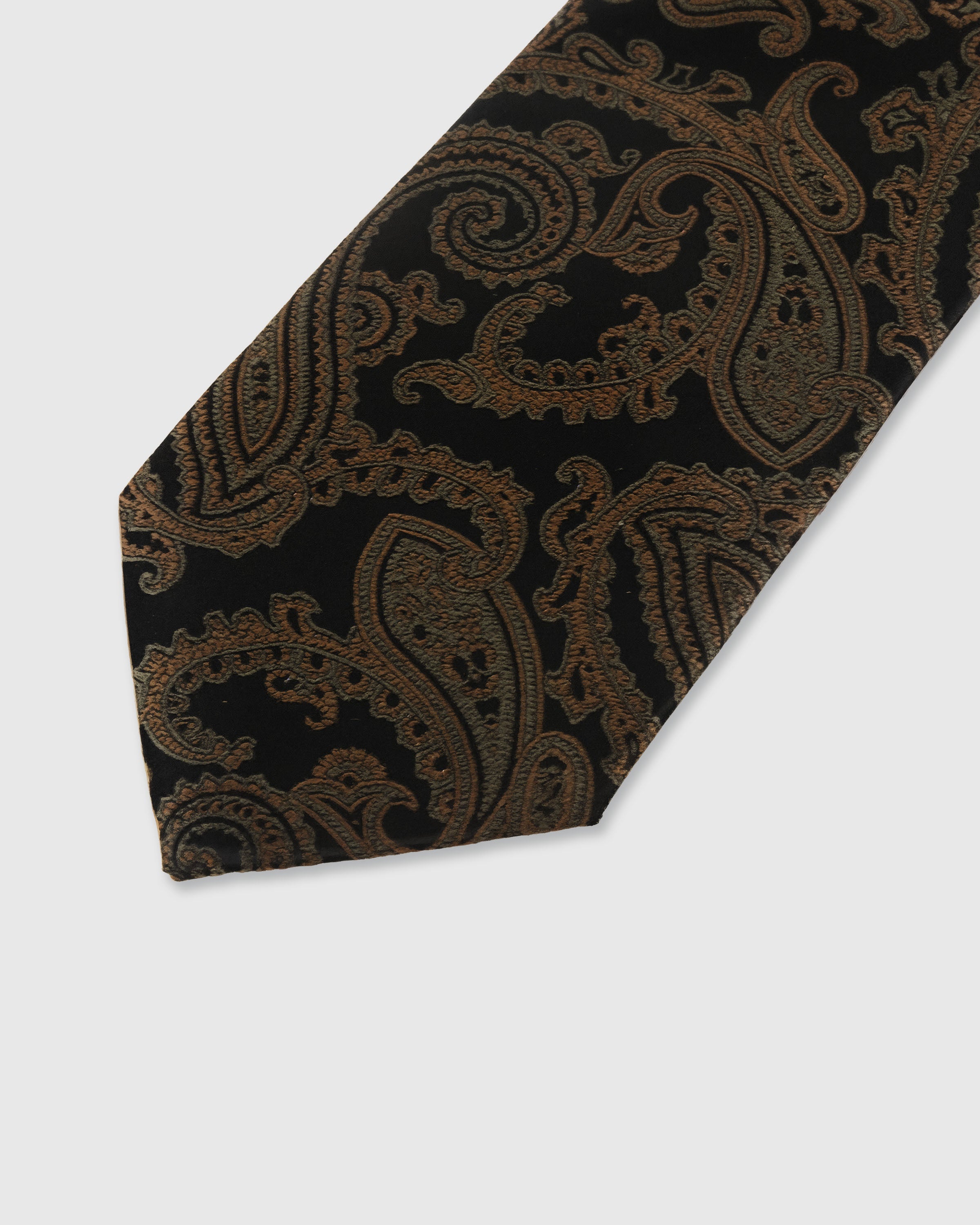 OBSIDIAN PAISLEY TIE