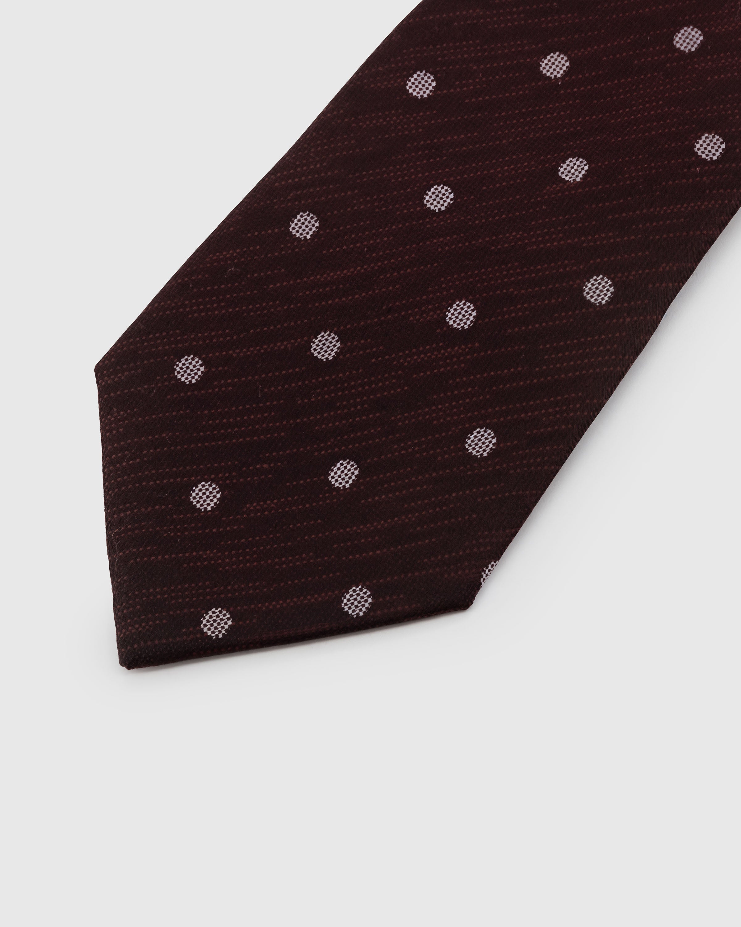 CLARET DOT TIE