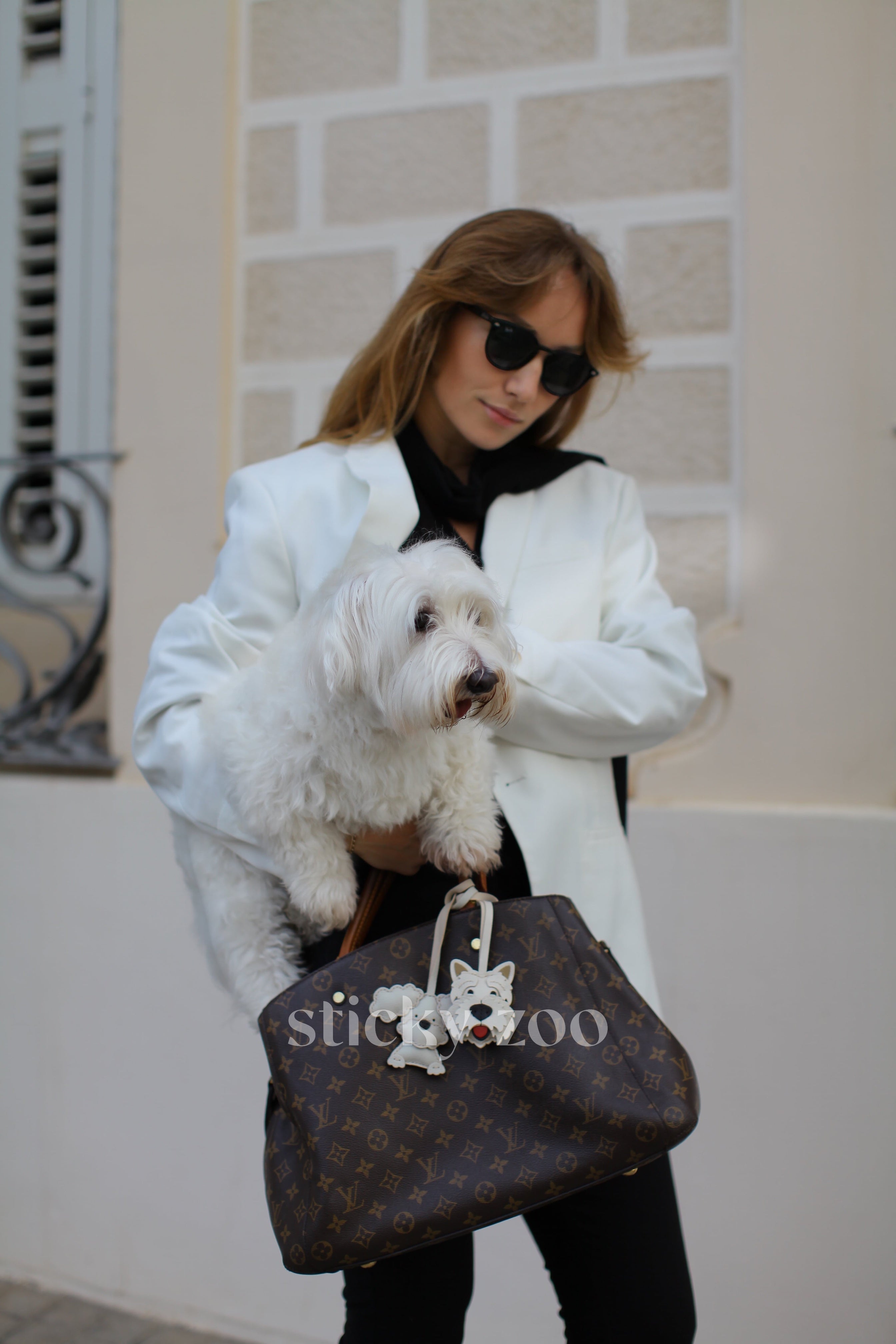 Handmade Poodle leather bag charm with 18K gold-plated keychain clip and engraved STICKYZOO gold tag — for keys, bags, and backpacks. French Alran goatskin.