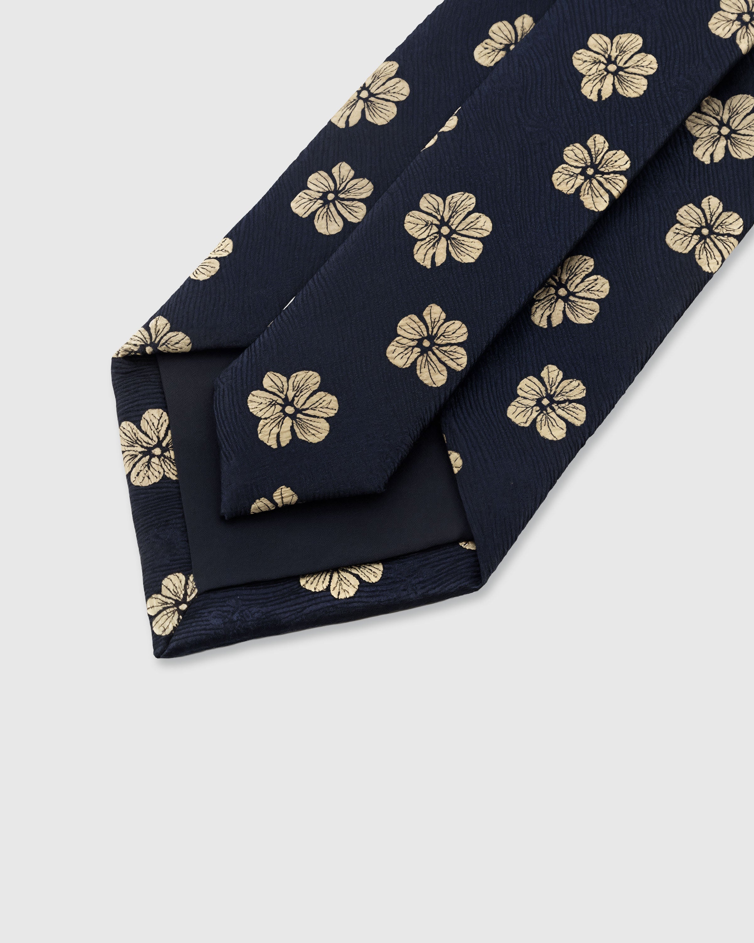 MIDNIGHT BLOSSOM TIE