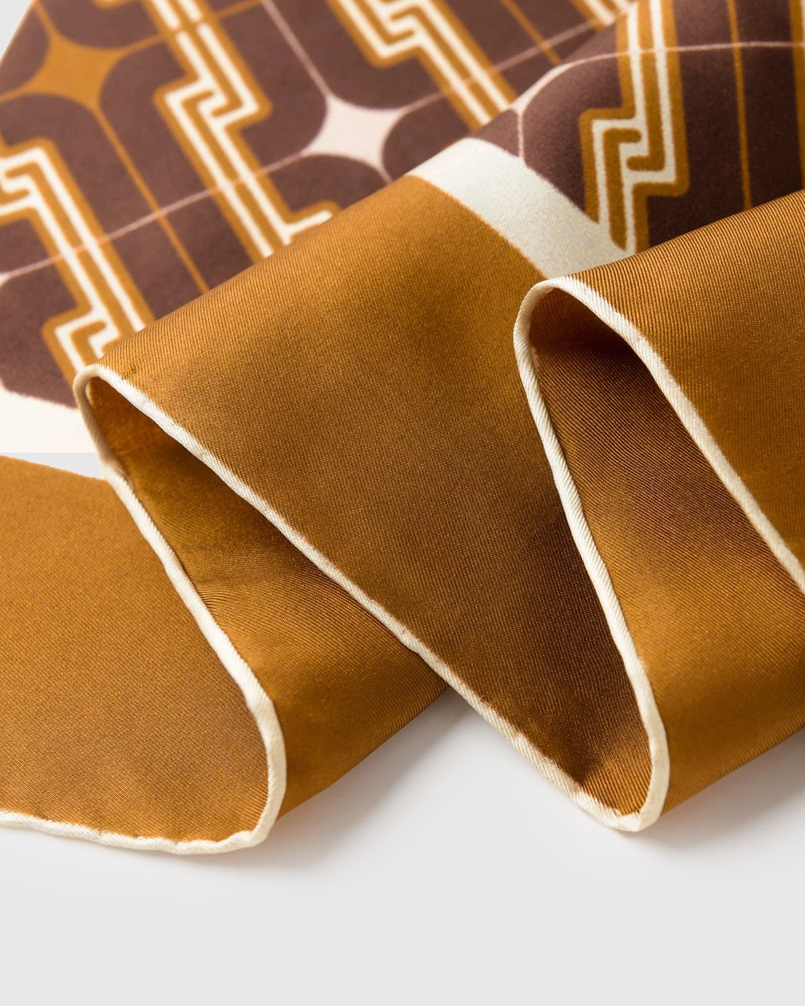 TOBACCO DECO NA SILK SCARF