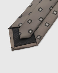 TAUPE CREST TIE