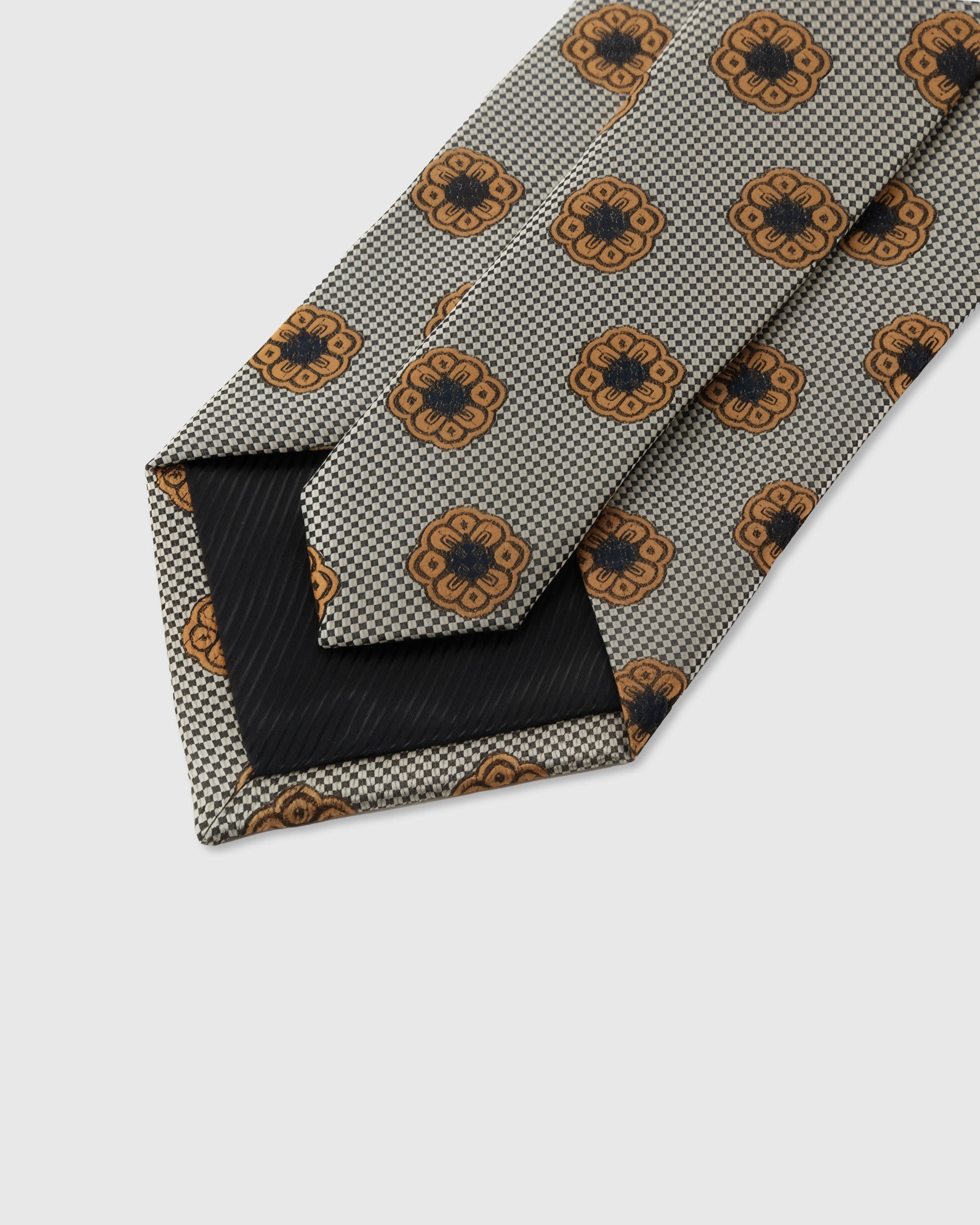PEWTER ROSETTE TIE