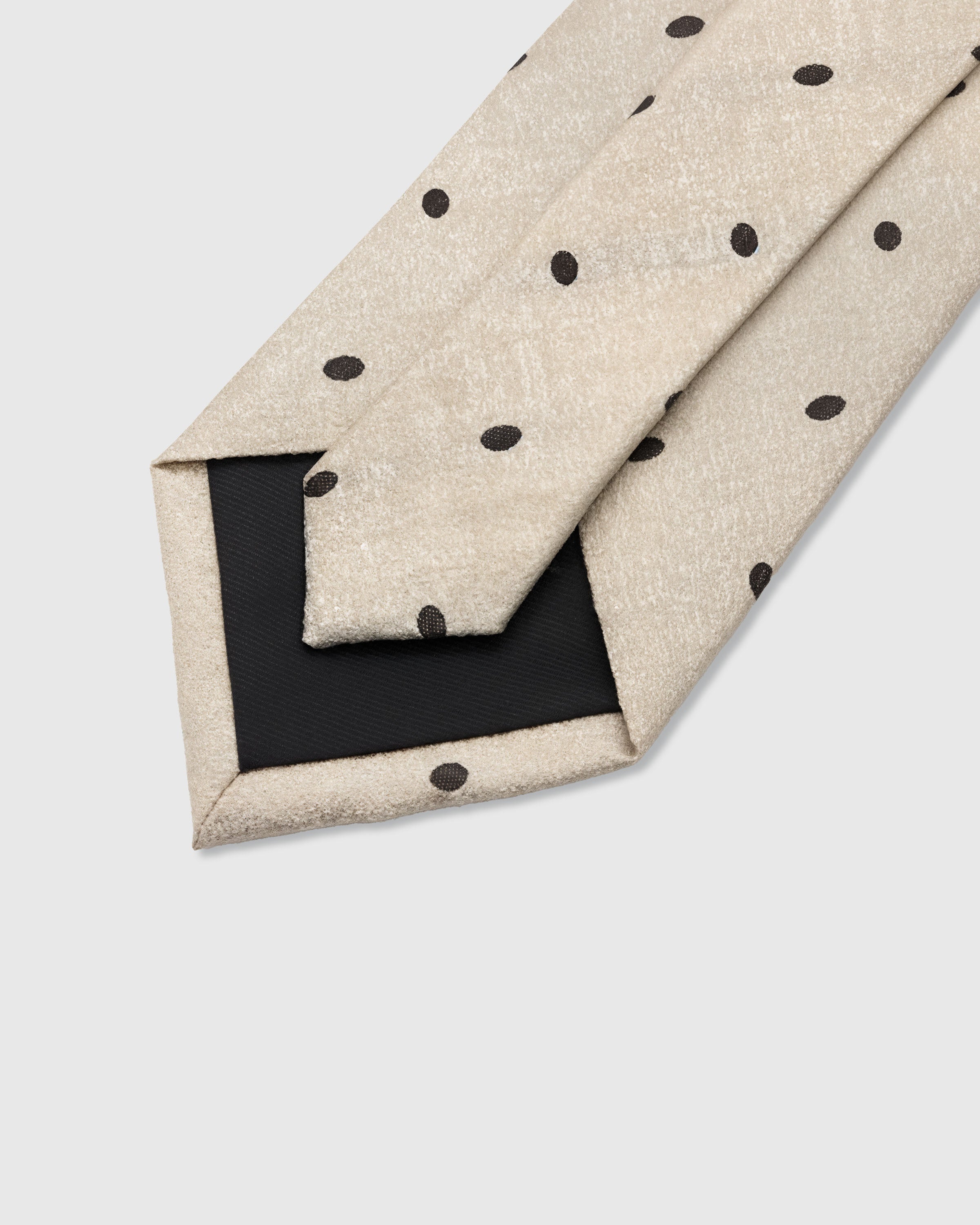 CHAMPAGNE POLKA TIE