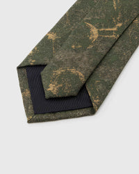 STICKYZOO Forest Patina Tie reverse showing structured interlining and hand-finished construction, 145 × 8 cm.