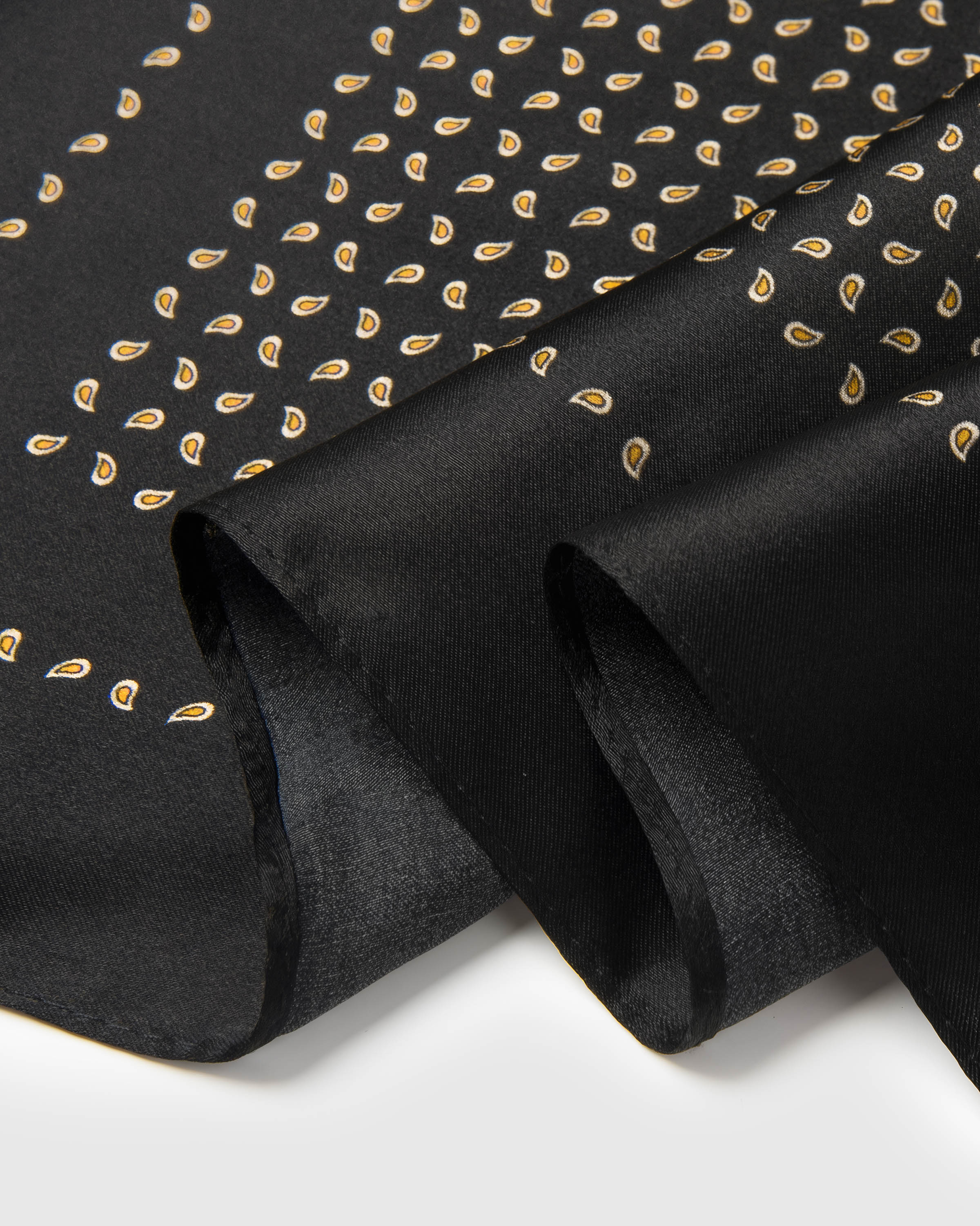ONYX SEED SILK SCARF