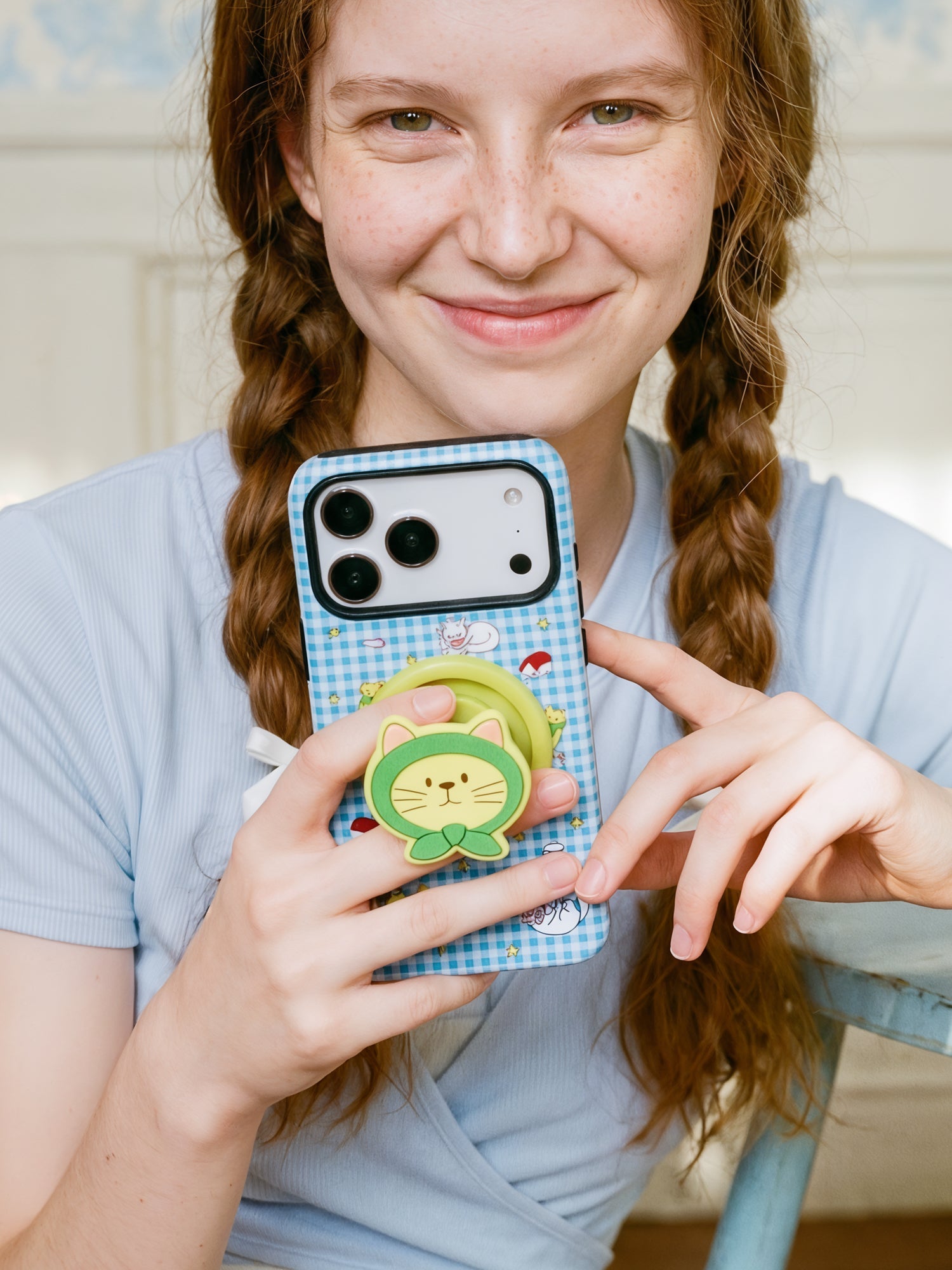 GREEN HOOD CAT PHONE CASE