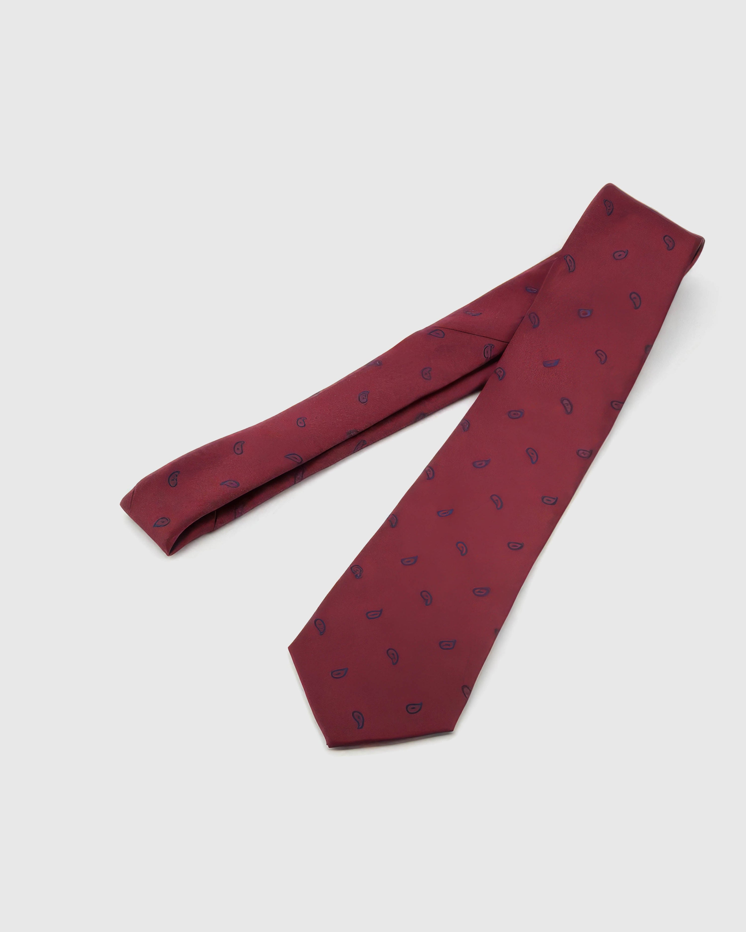 RUBY PAISLEY TIE