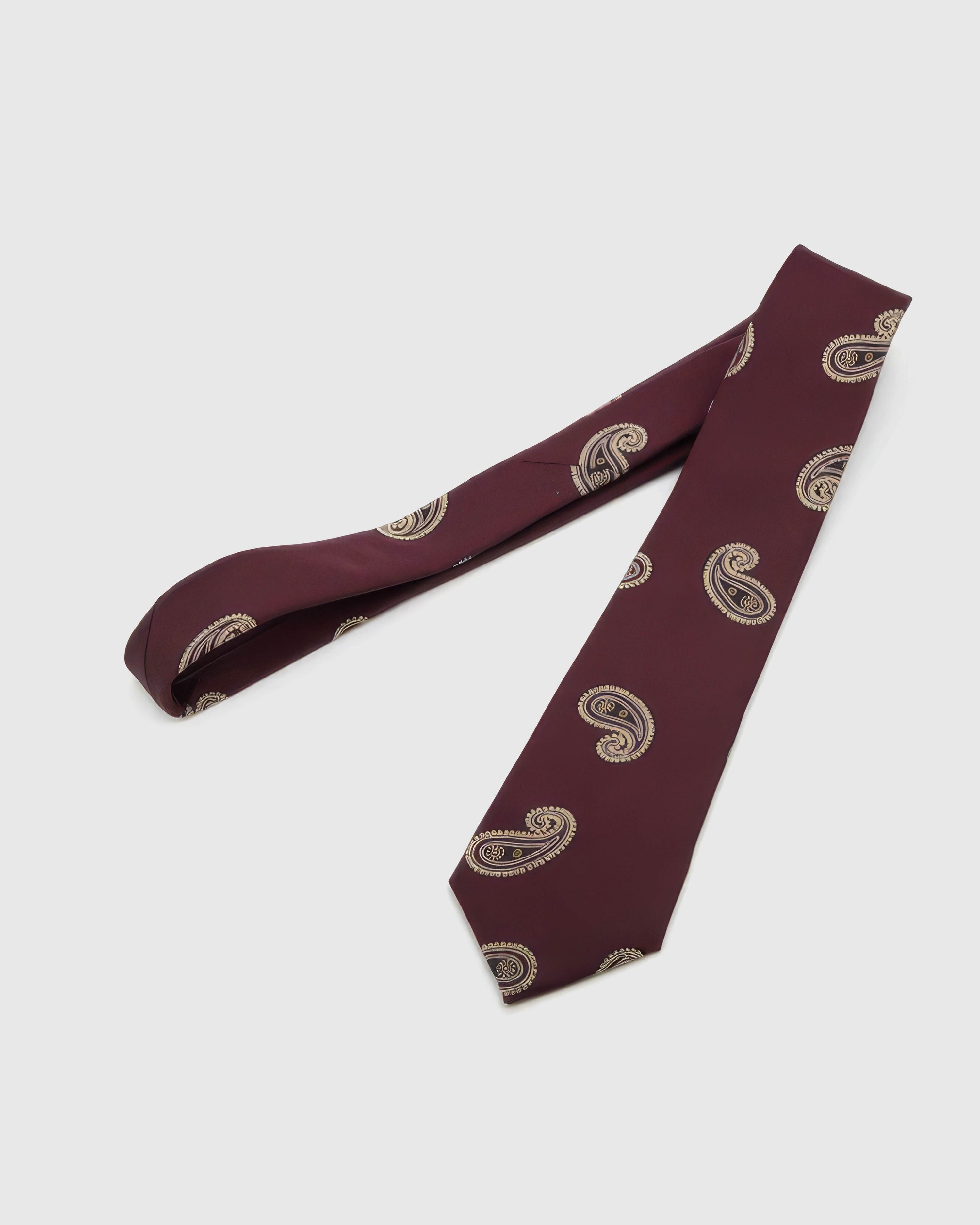 Full-length STICKYZOO Burgundy Gilt Paisley Tie showing ivory-gilt paisleys across a 145 × 8 cm hand-finished mulberry silk tie