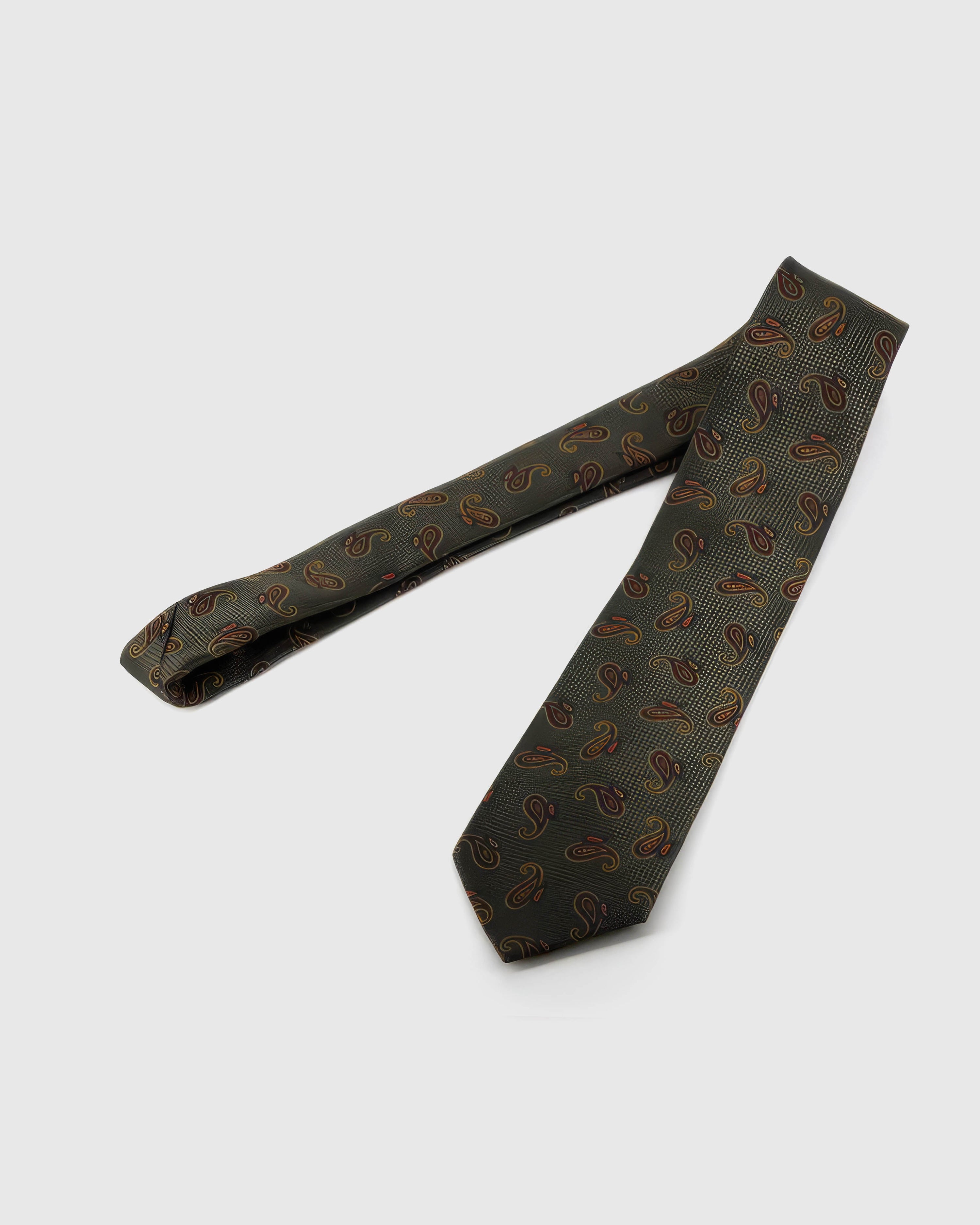 Full-length STICKYZOO Hunter Amber Paisley Tie showing amber-claret paisleys across a 145 × 8 cm hand-finished mulberry silk tie