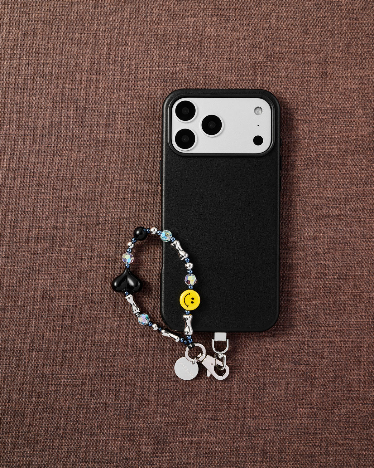 SMILEY BLACK HEART PHONE STRAP