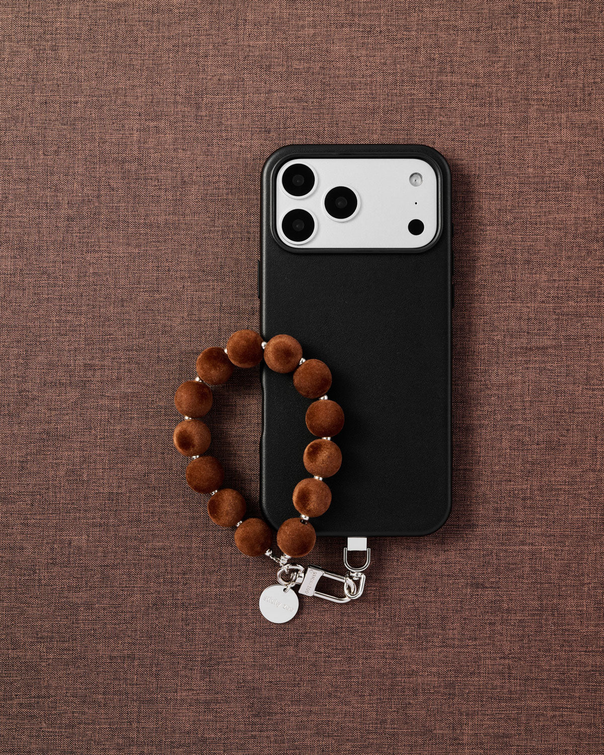 CAMEL POM PHONE STRAP