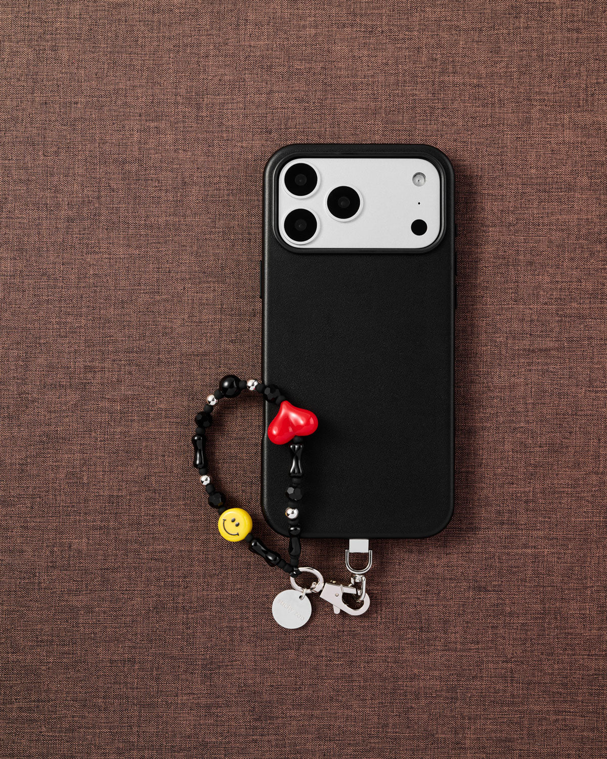 SMILEY HEART PHONE STRAP