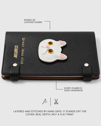 PUTING PUSA NA MAY DILAW NA MATA NA NOTEBOOK